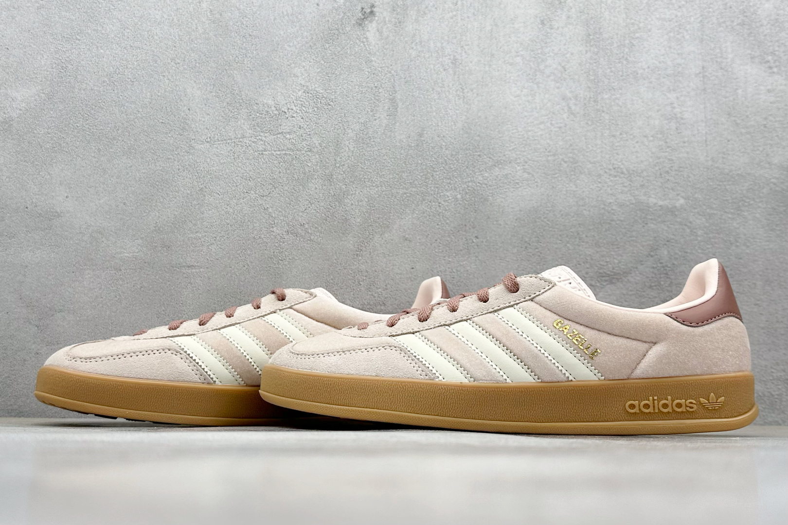 Adidas Originals Gazelle Indoor 三叶草复古休闲防滑耐磨低帮板鞋 JR0232