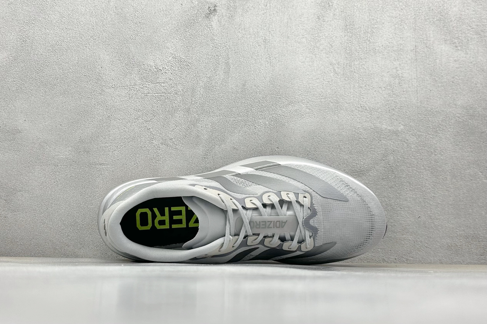 AD Adizero Evo SL 阿迪超轻透气缓震跑鞋 JR3418