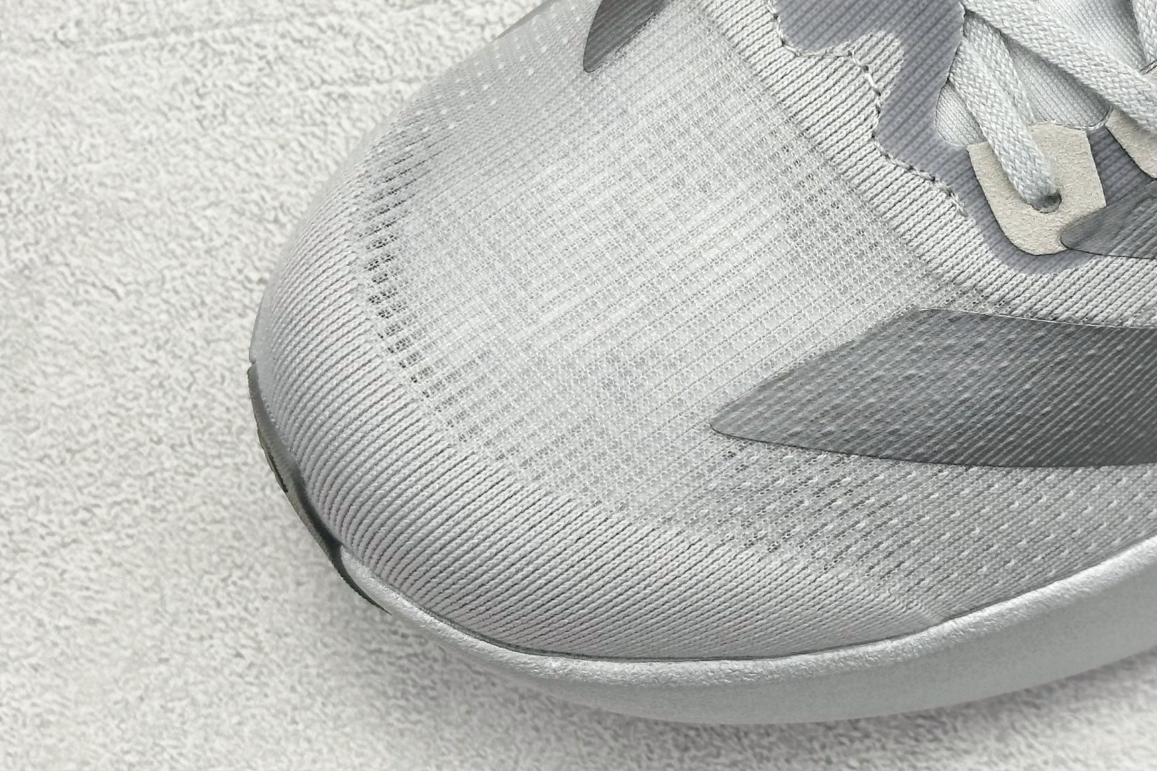 AD Adizero Evo SL 阿迪超轻透气缓震跑鞋 JR3418