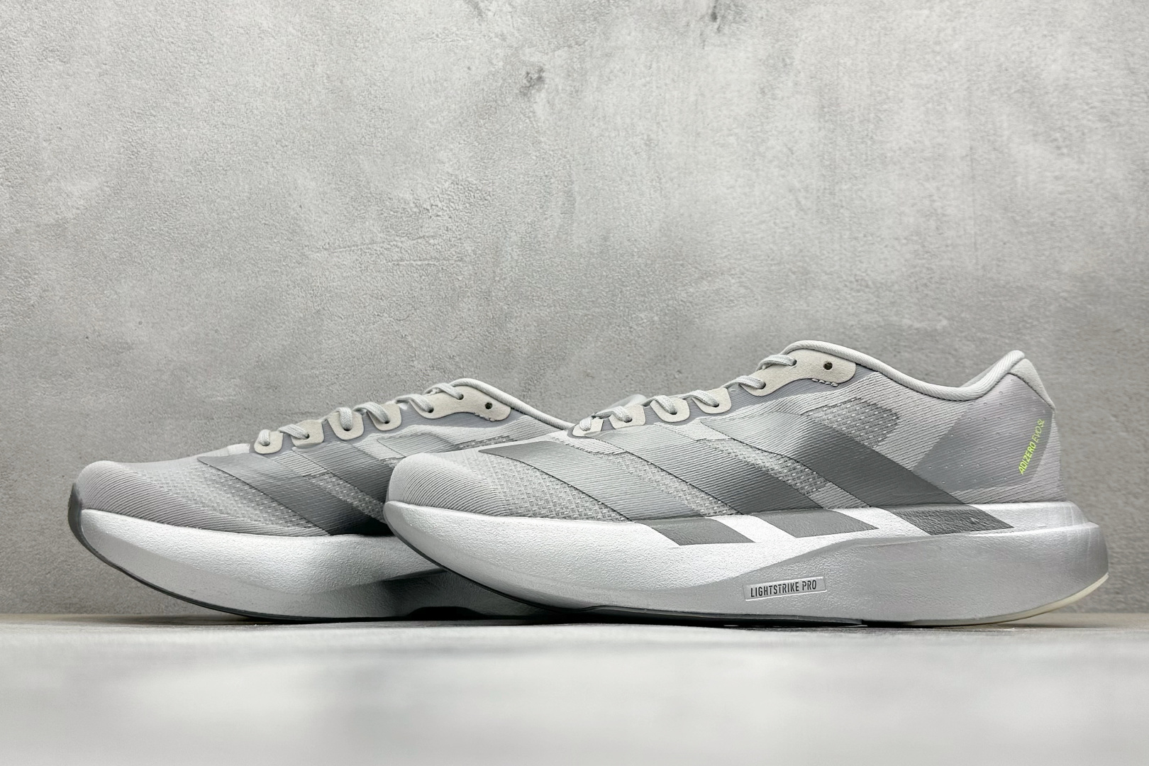AD Adizero Evo SL 阿迪超轻透气缓震跑鞋 JR3418