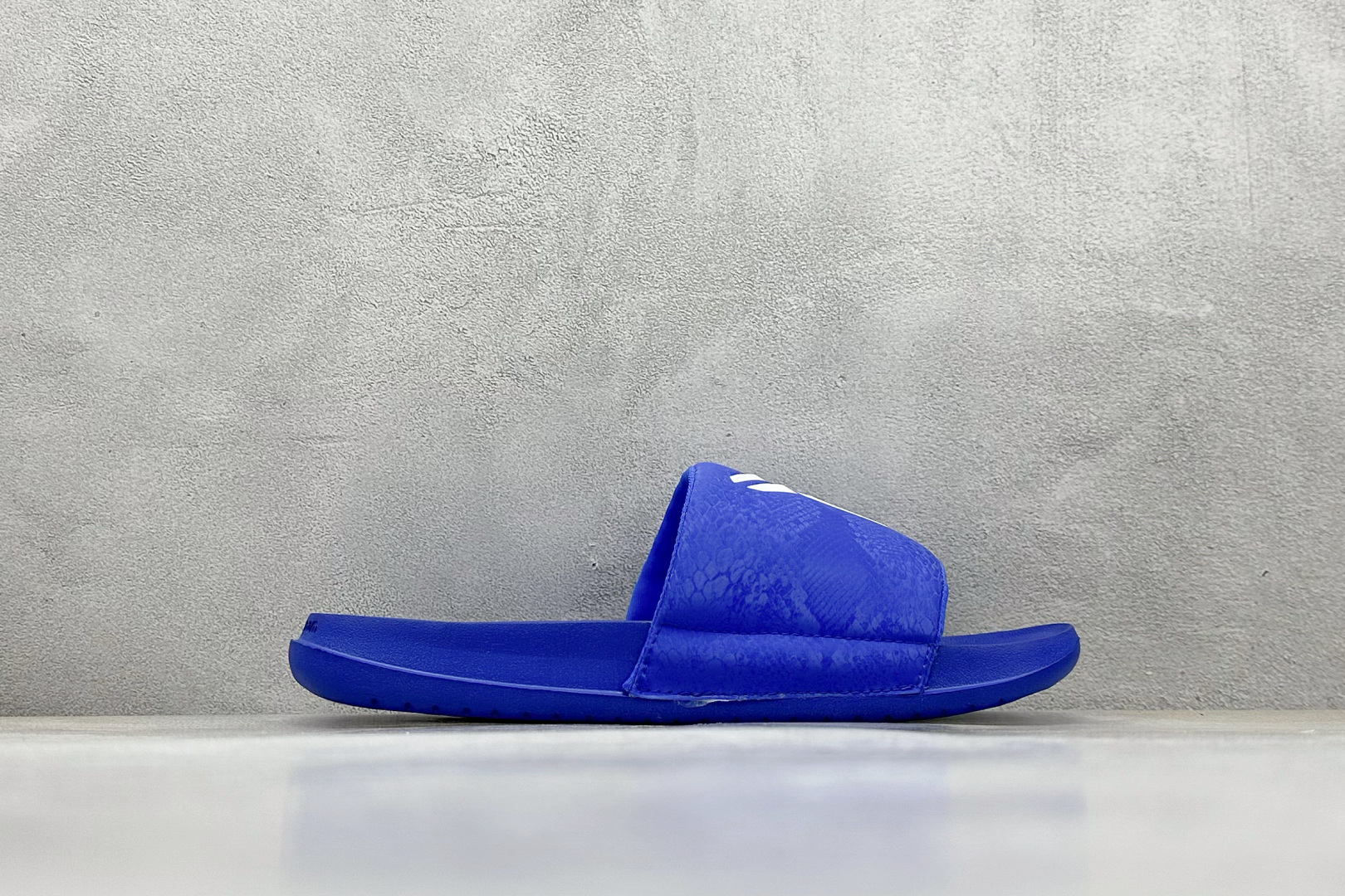 Nike Kobe Offcourt Slide 科比专属配色休闲拖鞋 IF2870-400