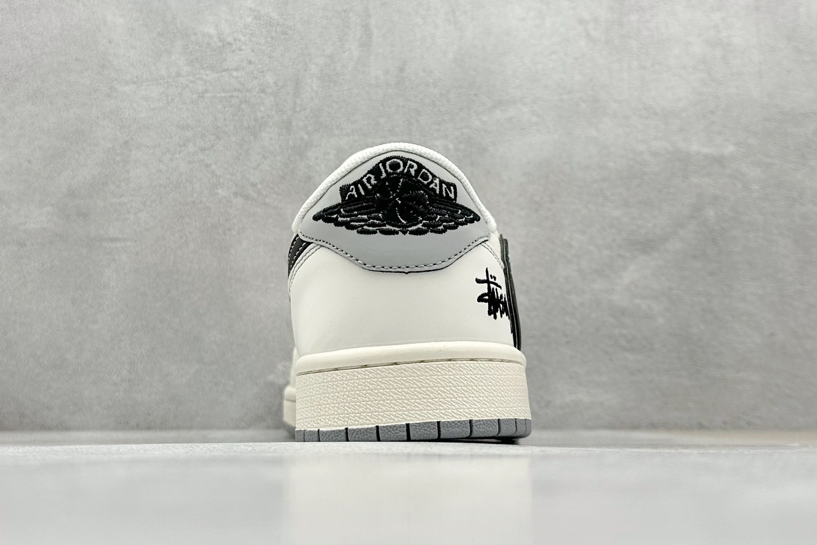 260 Travis Scott x Nike Air Jordan 1 Low x Stussy Air Jordan 1 Low 反转白黑灰小钩满天星倒钩 HS8068-006