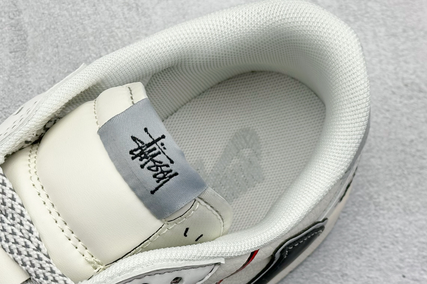260 Travis Scott x Nike Air Jordan 1 Low x Stussy Air Jordan 1 Low 反转白黑灰小钩满天星倒钩 HS8068-006