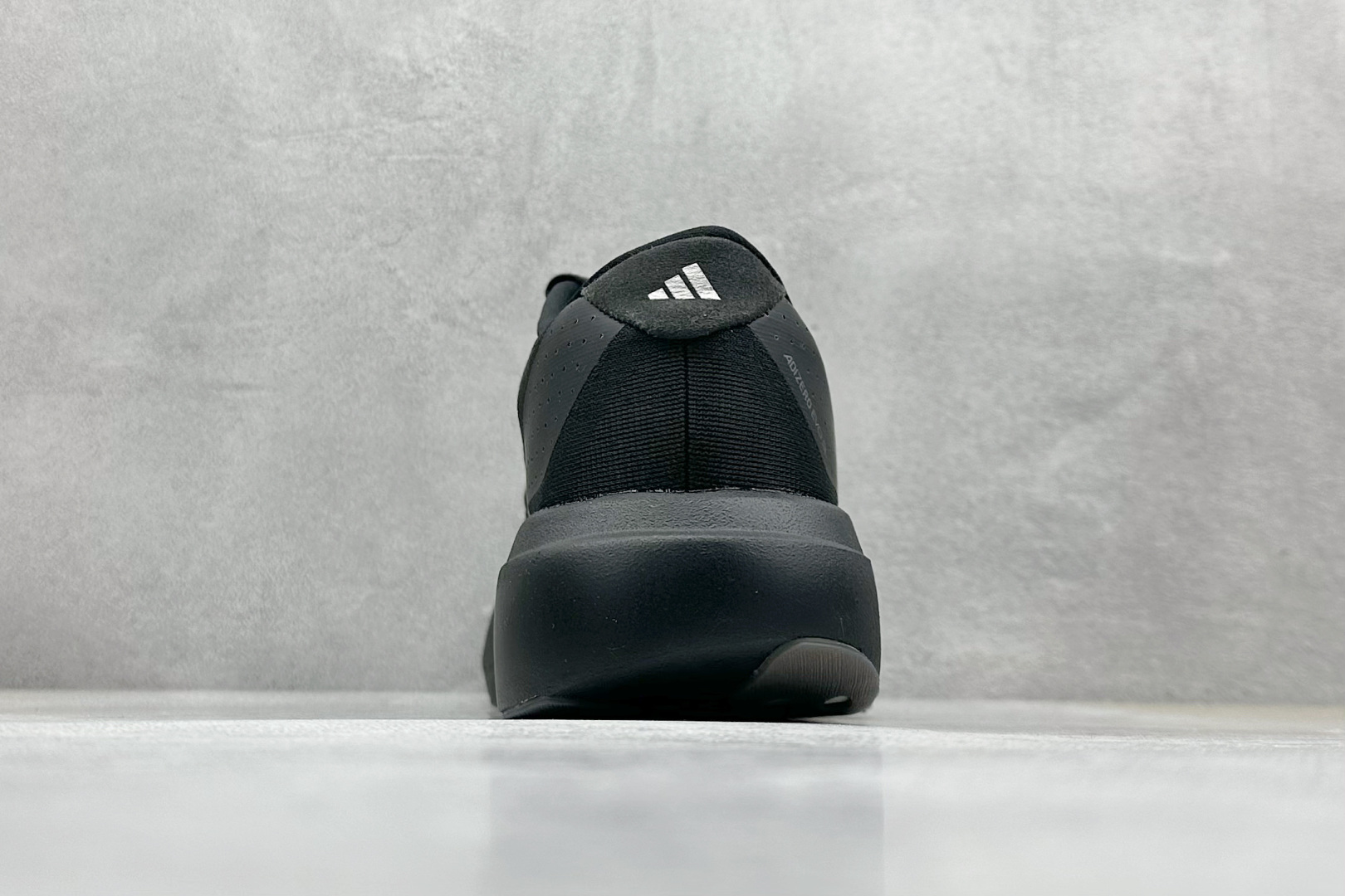 PK版 Adidas Adizero Evo SL 阿迪超轻透气缓震跑鞋 JP7147