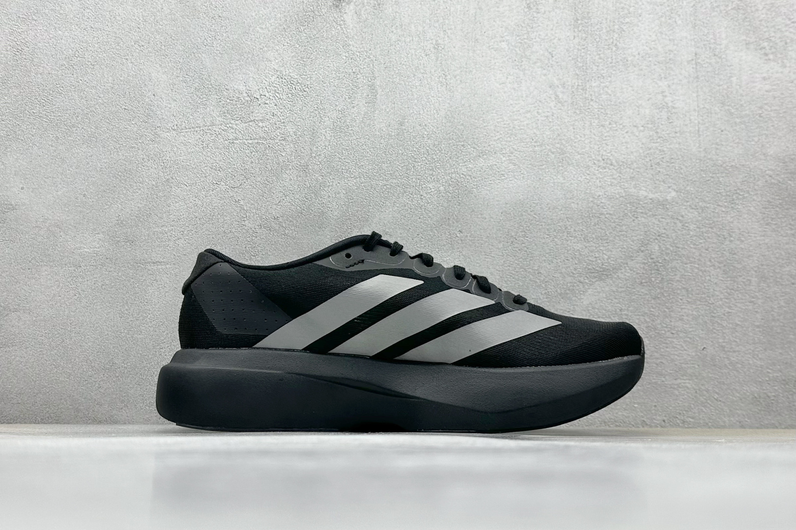PK版 Adidas Adizero Evo SL 阿迪超轻透气缓震跑鞋 JP7147