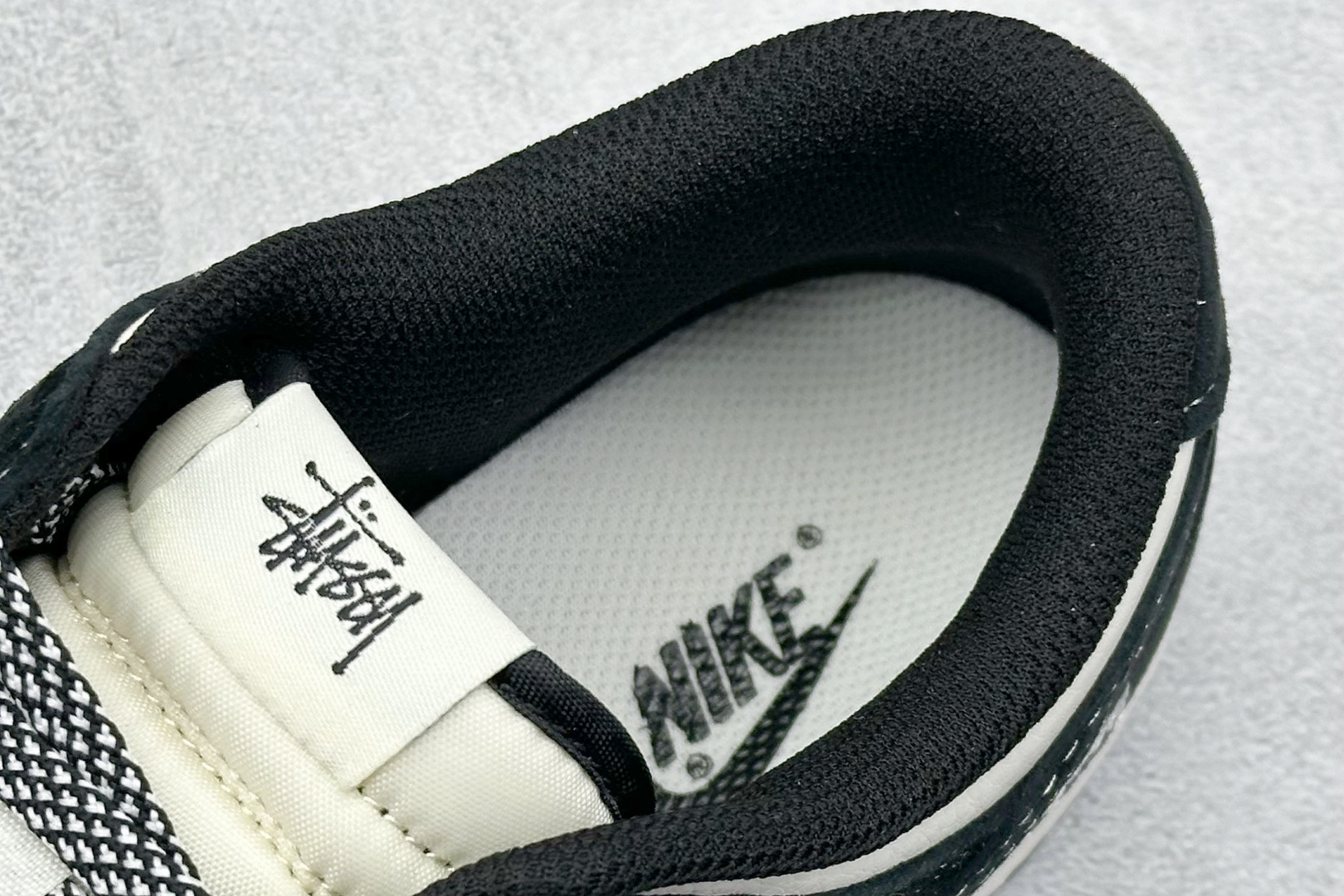 Nike SB Dunk Low x Stussy 米黑 BB9898-008