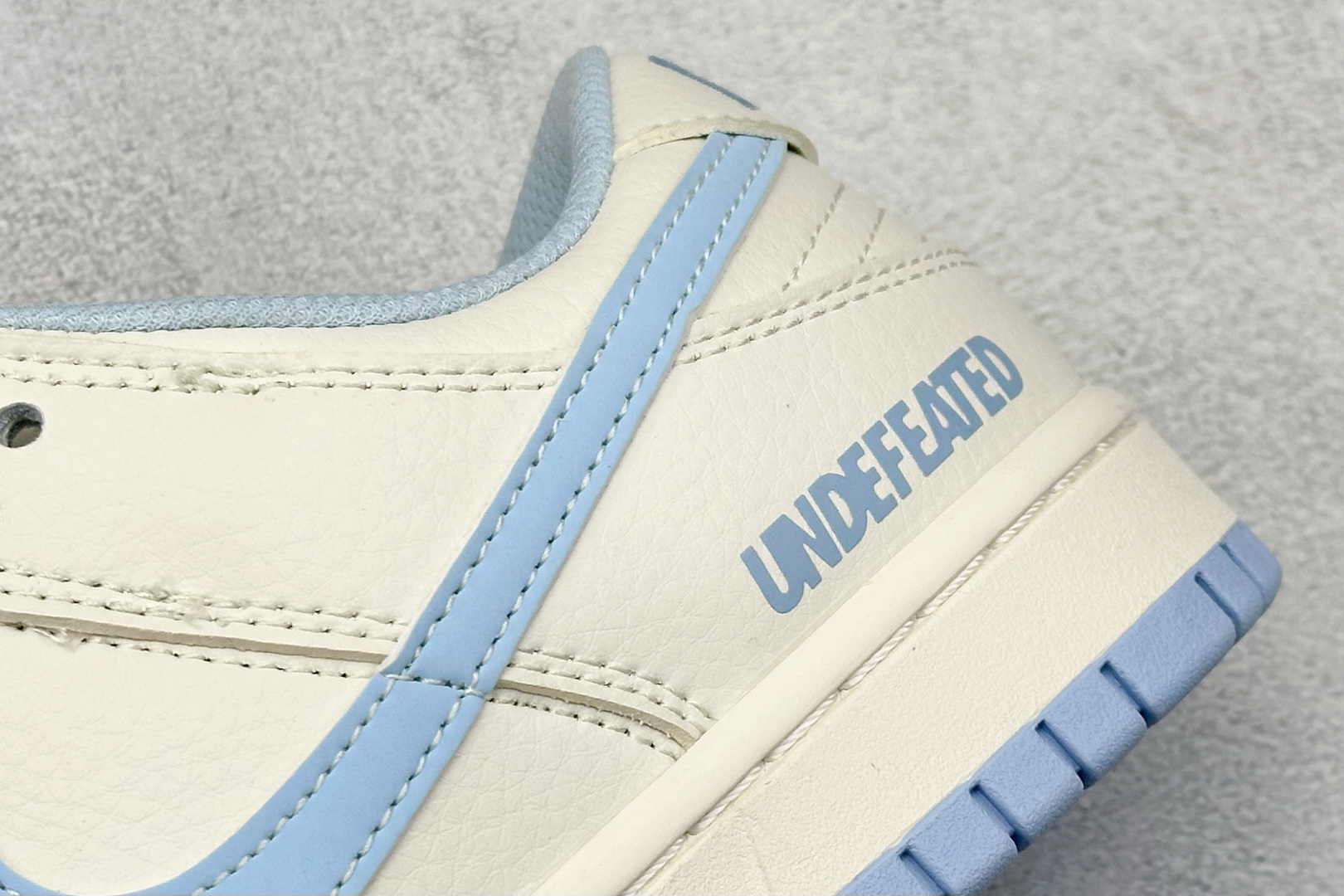 Nike SB Dunk Low UNDEFEATED联名 BB2699-212