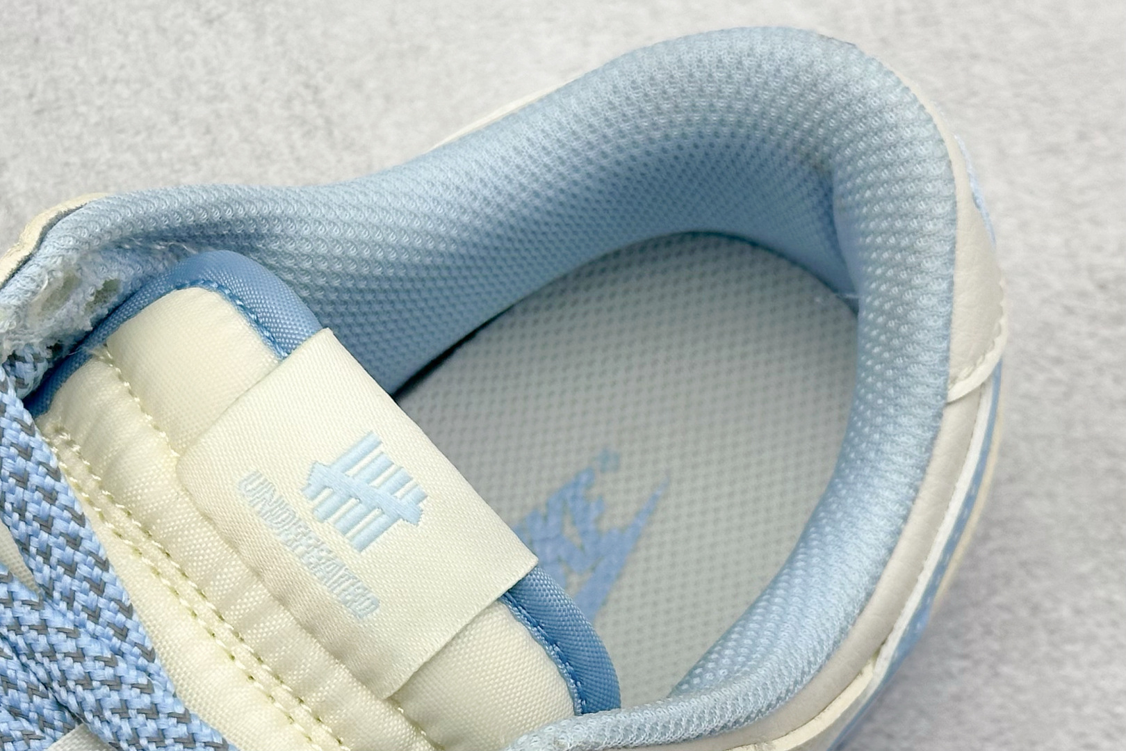 Nike SB Dunk Low UNDEFEATED联名 BB2699-212