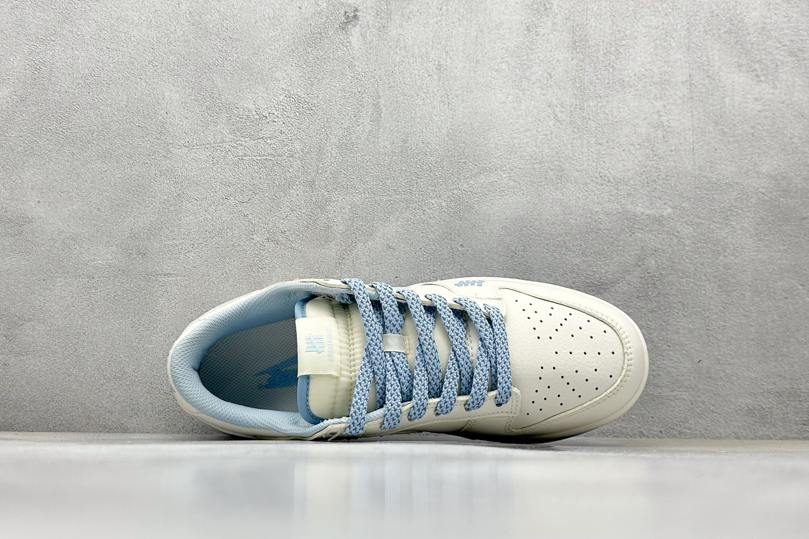 Nike SB Dunk Low UNDEFEATED联名 BB2699-212