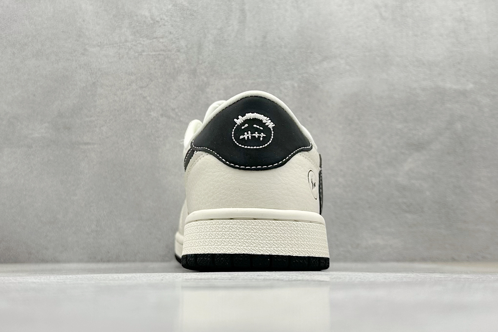 Travis Scott x Fragment Design x Air Jordan 1 Low OG SP AJ1 闪电联名 虚影黑勾 低帮文化休闲板鞋 LD2025-029