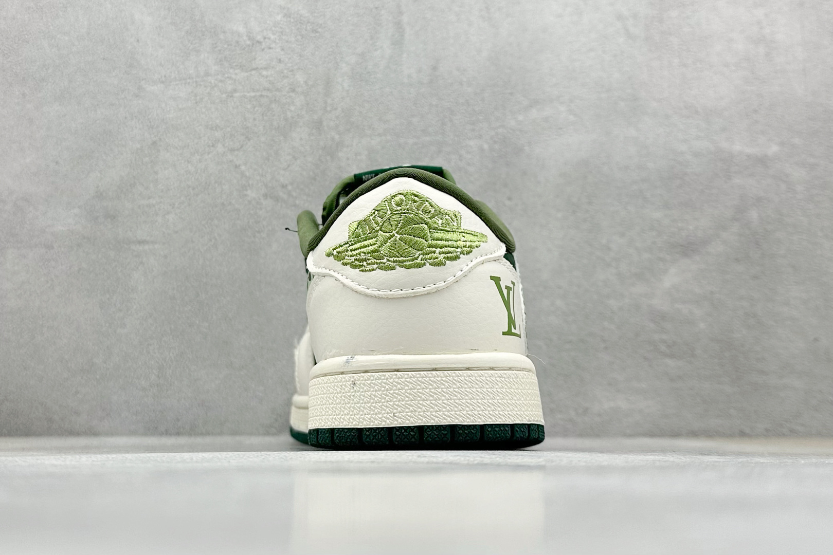 Travis Scott x Fragment Design x Air Jordan 1 Low OG SP AJ1 LV联名 绿花勾 低帮文化休闲板鞋 XS2024-061