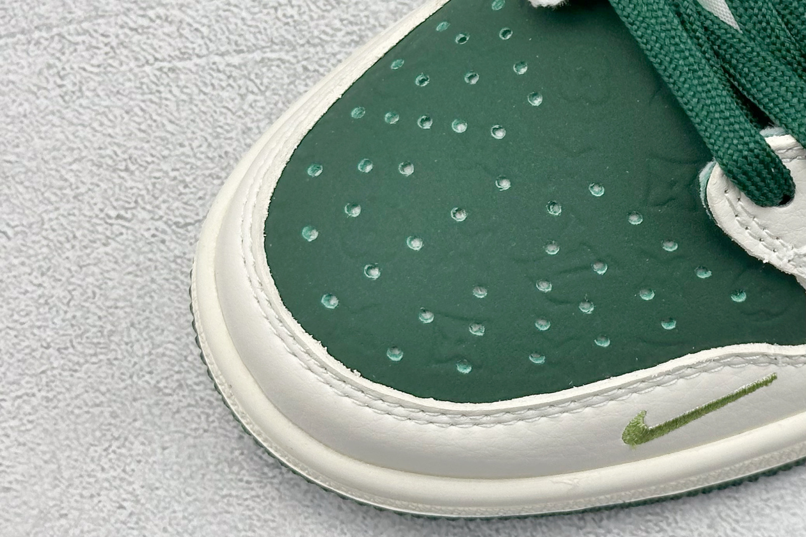 Travis Scott x Fragment Design x Air Jordan 1 Low OG SP AJ1 LV联名 绿花勾 低帮文化休闲板鞋 XS2024-061