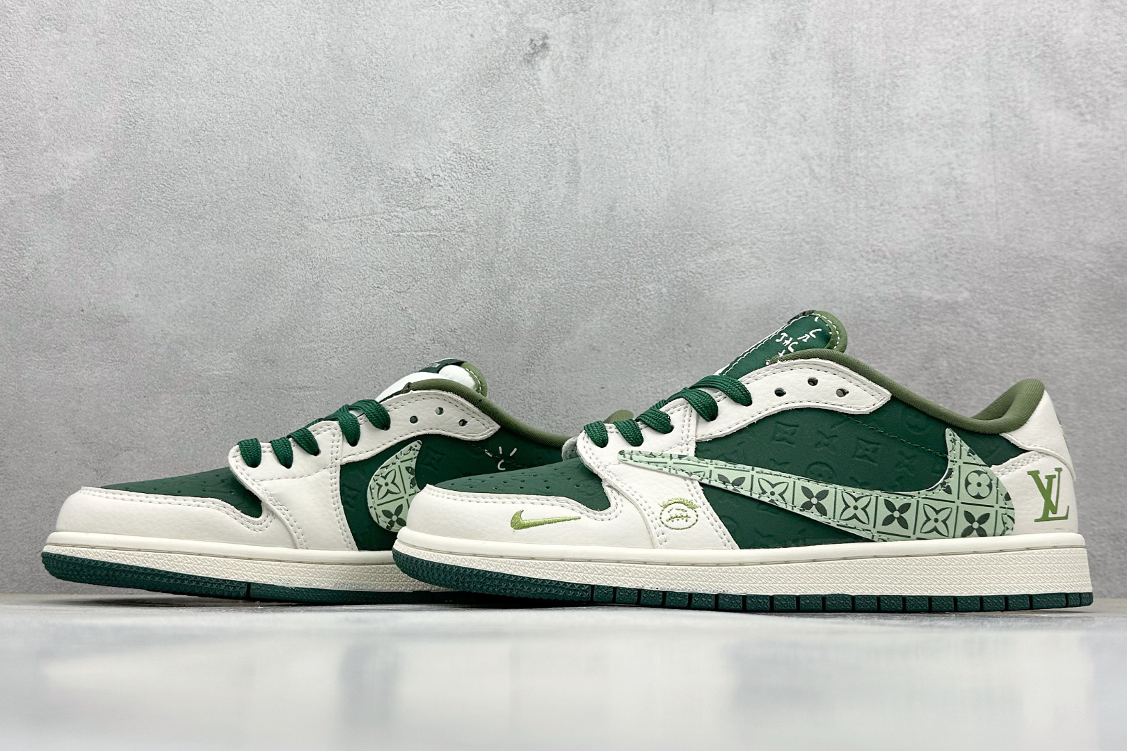 Travis Scott x Fragment Design x Air Jordan 1 Low OG SP AJ1 LV联名 绿花勾 低帮文化休闲板鞋 XS2024-061