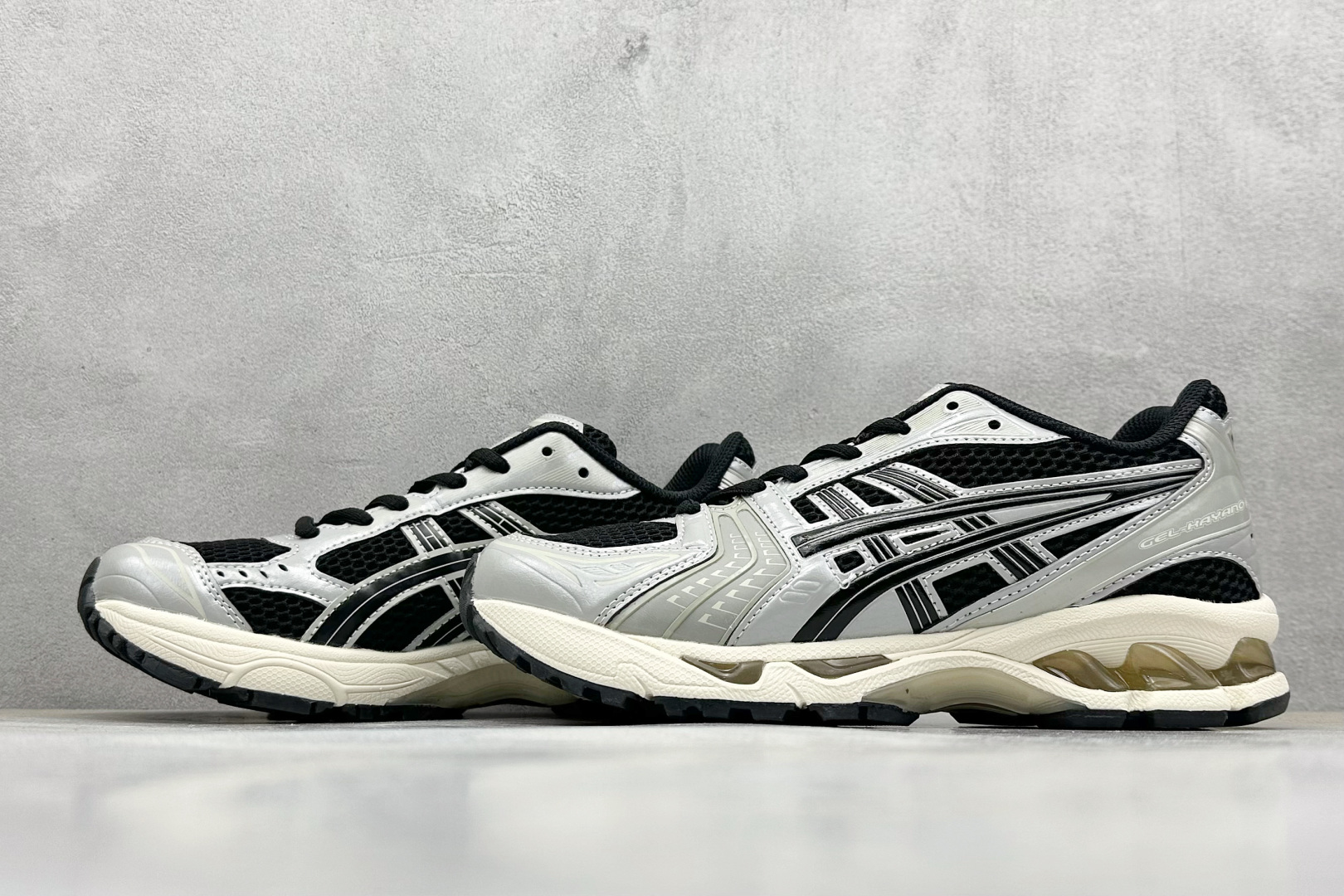 200 GW Asics Gel-Kayano 14 亚瑟士运动休闲透气专业跑鞋