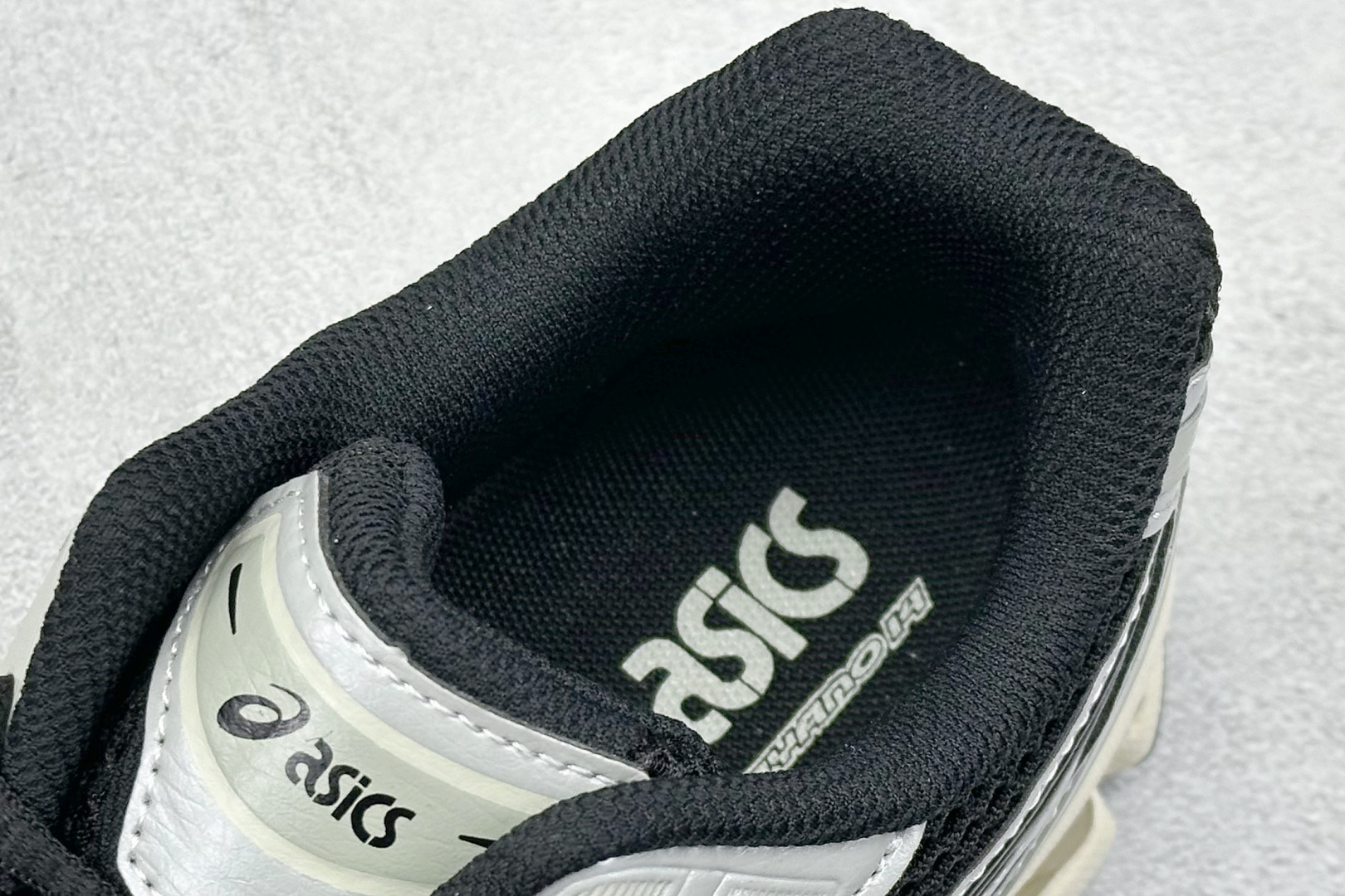 200 GW Asics Gel-Kayano 14 亚瑟士运动休闲透气专业跑鞋
