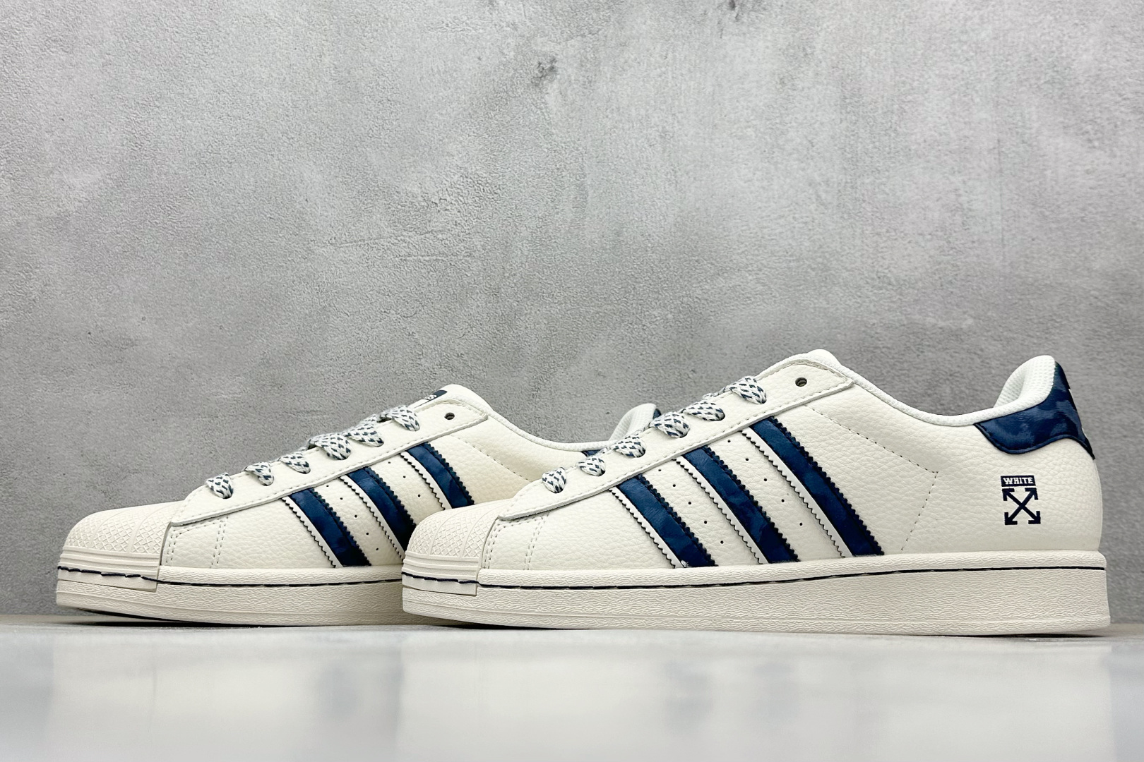 AD Originals Superstar x OFF-WHITE 白蓝 HS3074