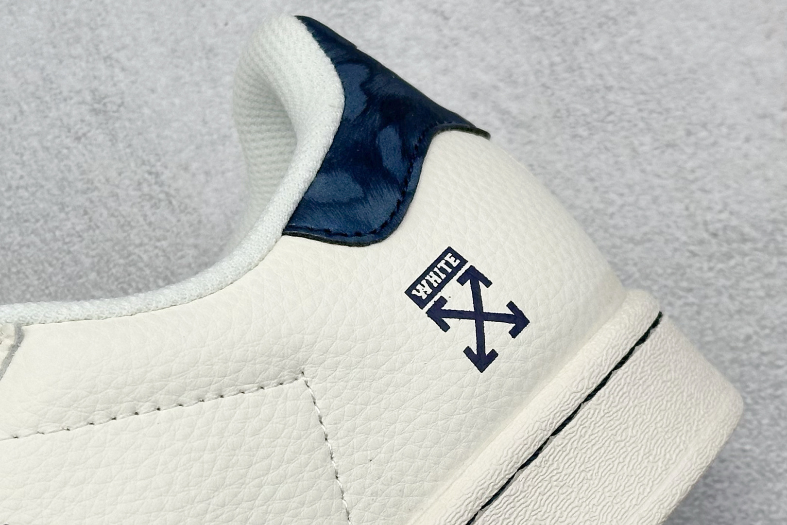 AD Originals Superstar x OFF-WHITE 白蓝 HS3074