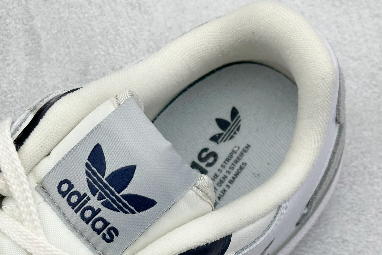 220 Adidas Forum Low CL 三叶草低帮 经典魔术贴复古板鞋 JP9967