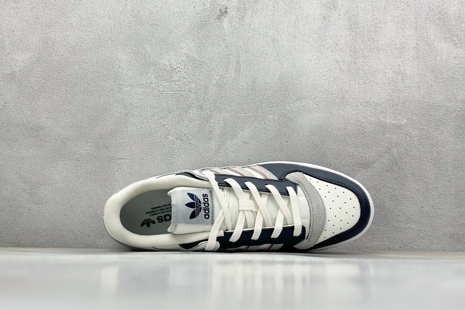 220 Adidas Forum Low CL 三叶草低帮 经典魔术贴复古板鞋 JP9967
