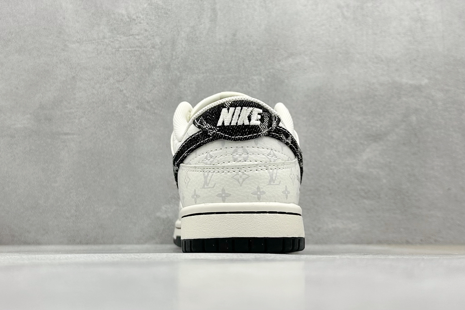 SC版 Nike SB Dunk Low LV联名 黑色牛仔 周年高端定制 低帮休闲板鞋 SC9772-804