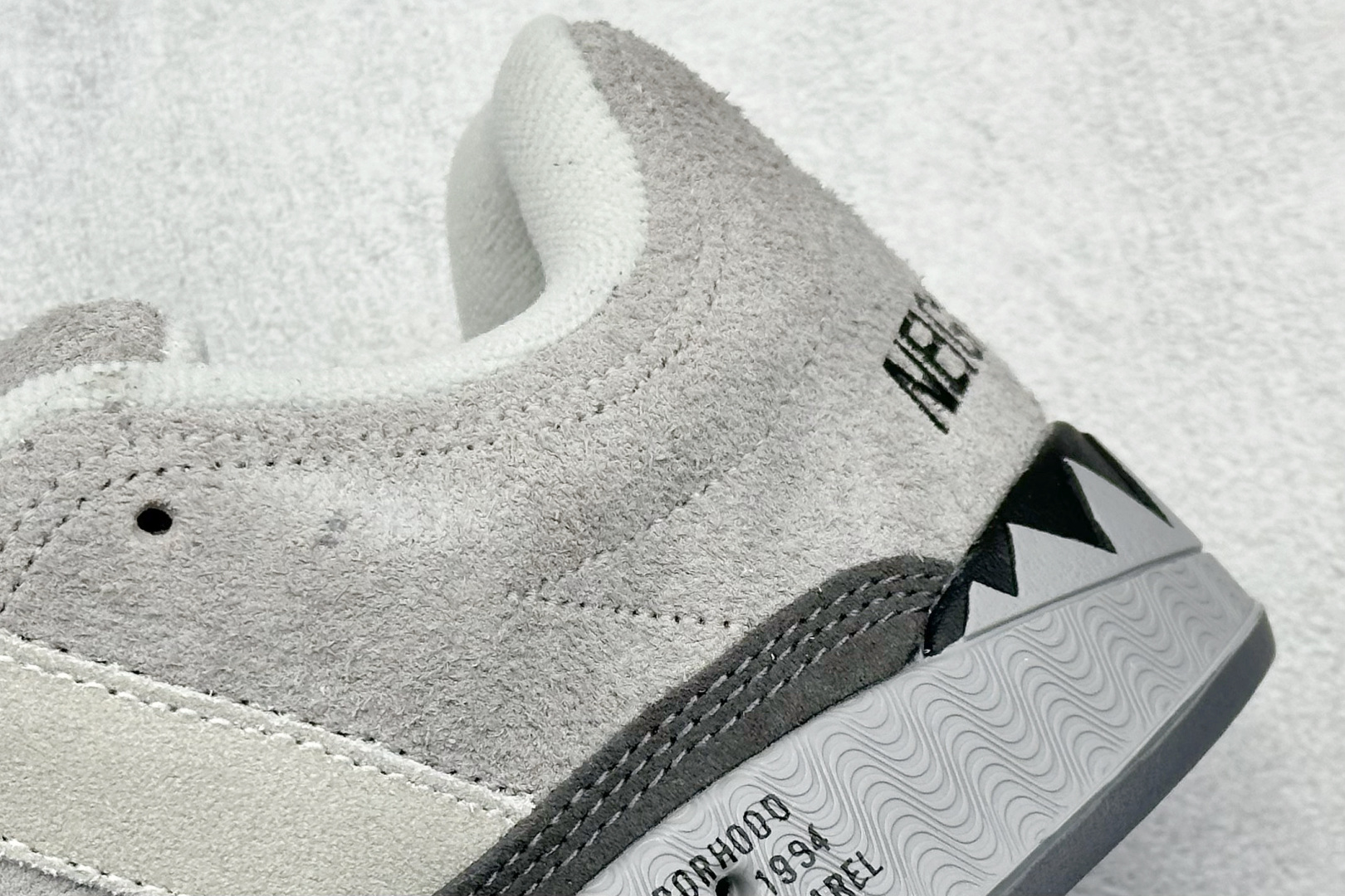 TG版 Adidas Adimatic Low 马蒂奇系列低帮 复古鲨鱼面包鞋运动休闲滑板板鞋 HP6771