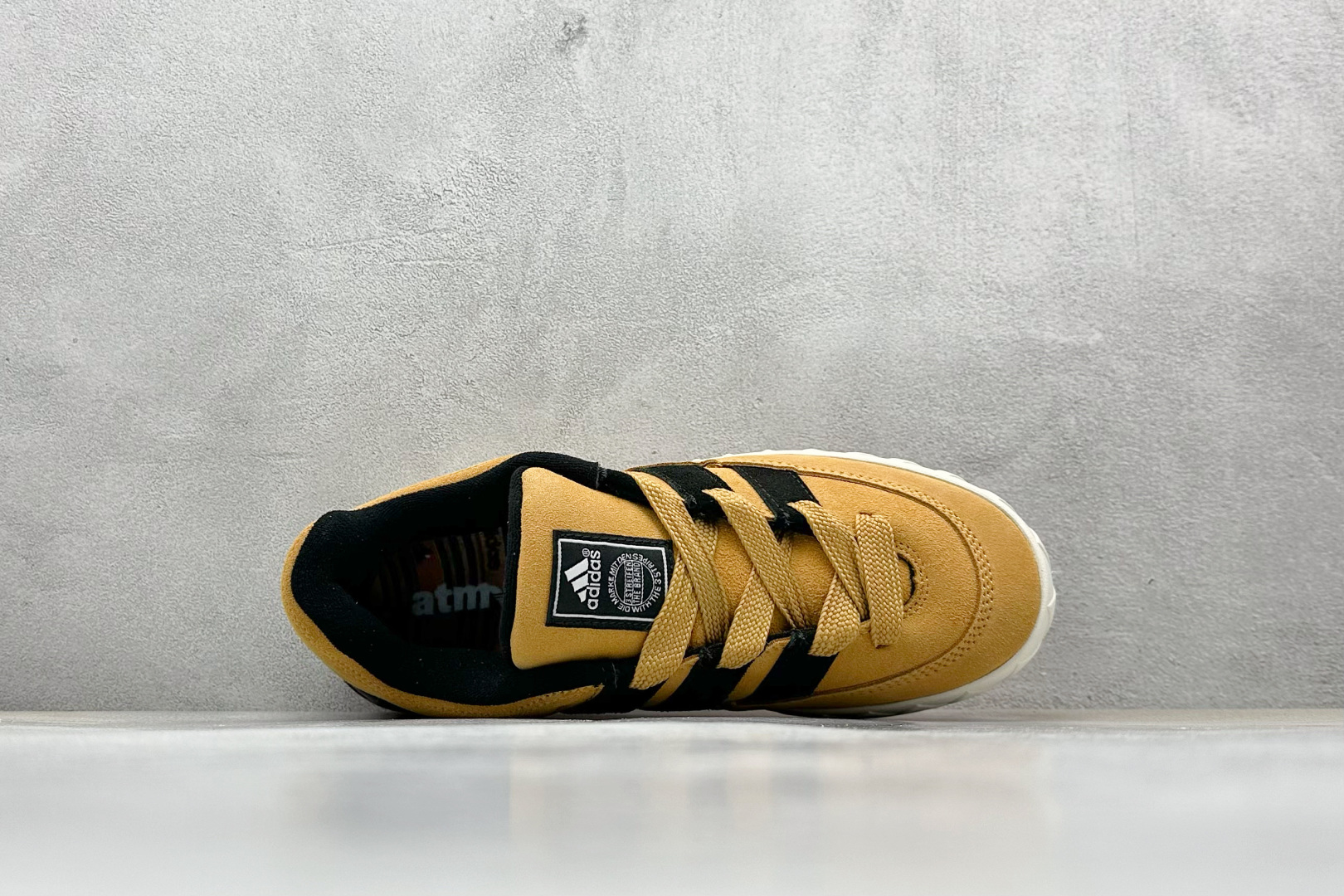 TG版 Adidas Adimatic Low 马蒂奇系列低帮 复古鲨鱼面包鞋运动休闲滑板板鞋 HQ6903