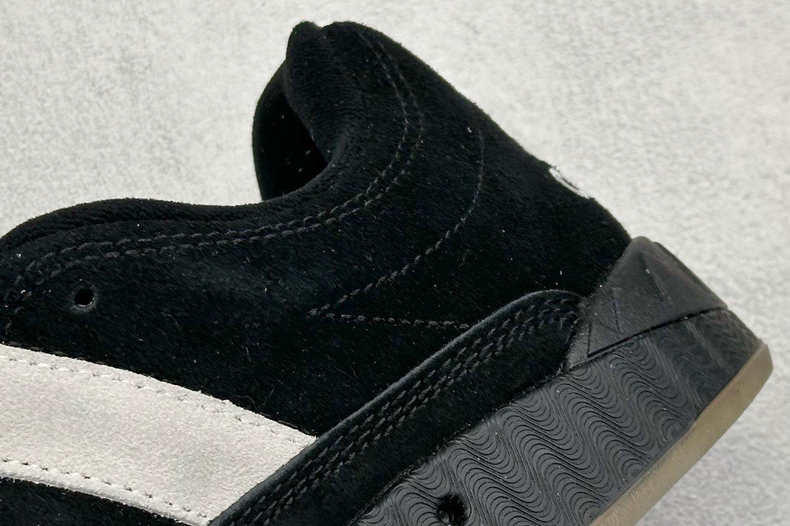 TG版 Adidas Adimatic Low 马蒂奇系列低帮 复古鲨鱼面包鞋运动休闲滑板板鞋 HQ6900