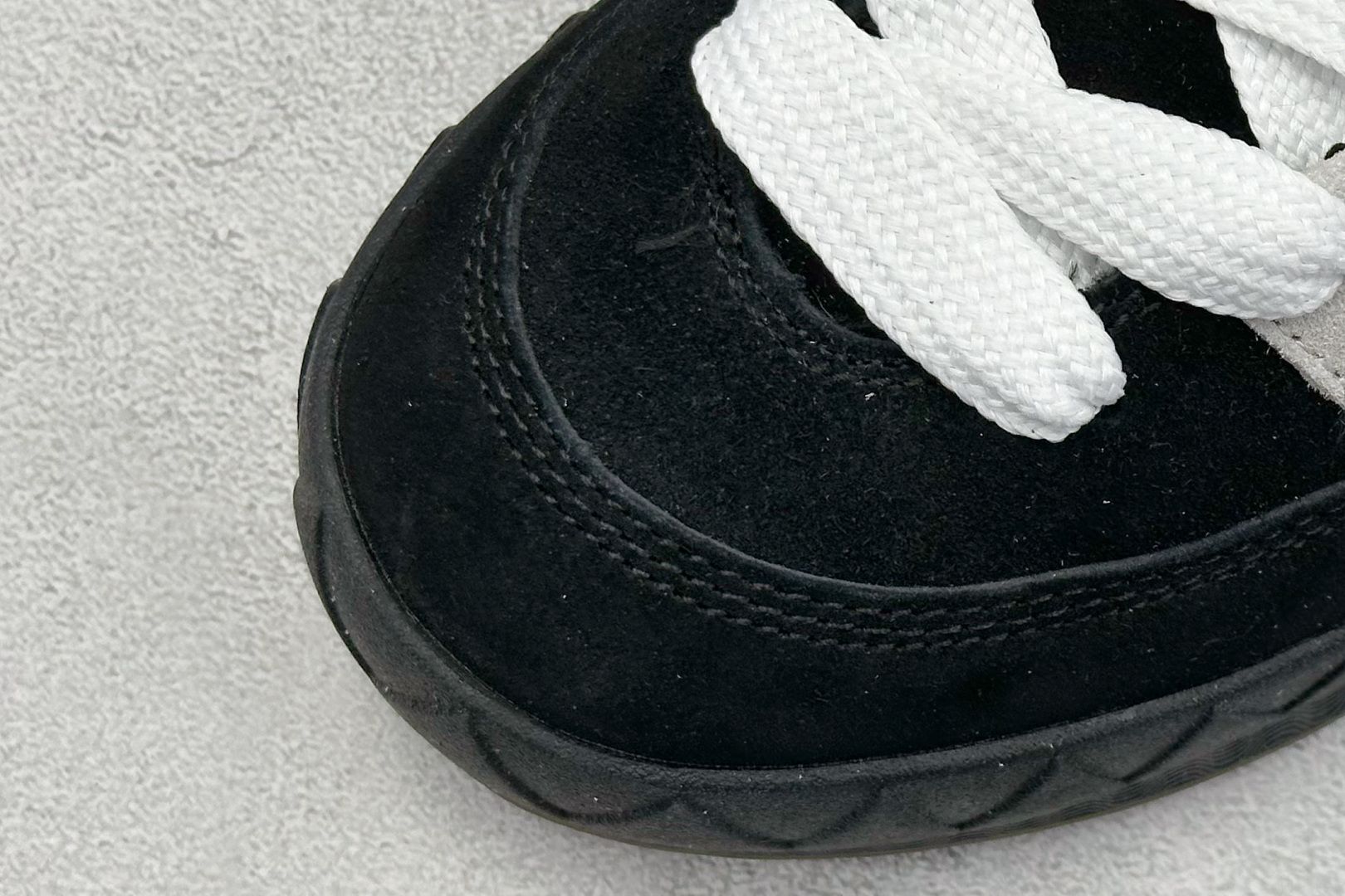 TG版 Adidas Adimatic Low 马蒂奇系列低帮 复古鲨鱼面包鞋运动休闲滑板板鞋 HQ6900
