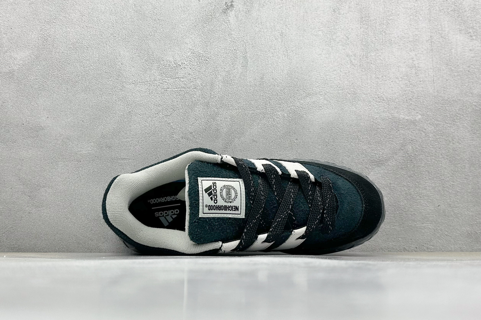 TG版 Adidas Adimatic Low 马蒂奇系列低帮 复古鲨鱼面包鞋运动休闲滑板板鞋 HP6770