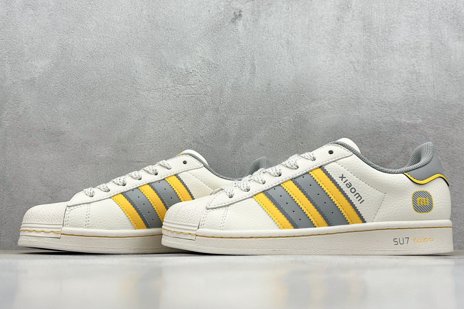 AD Originals Superstar x SU7 Ultra 82 贝壳头 白灰黄 JY8918