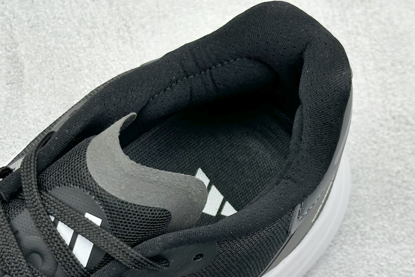 Adizero DURAMO SPEED 2代防滑耐磨 低帮 休闲跑步鞋 IH8206