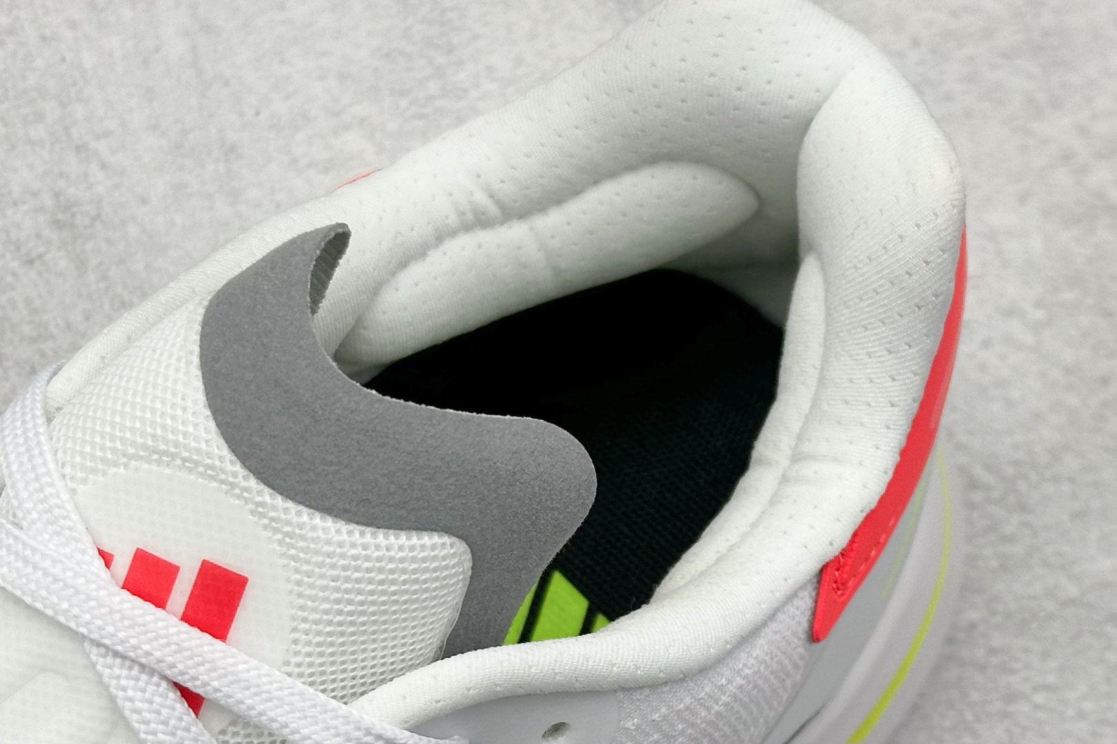 Adizero DURAMO SPEED 2代防滑耐磨 低帮 休闲跑步鞋 IF9393
