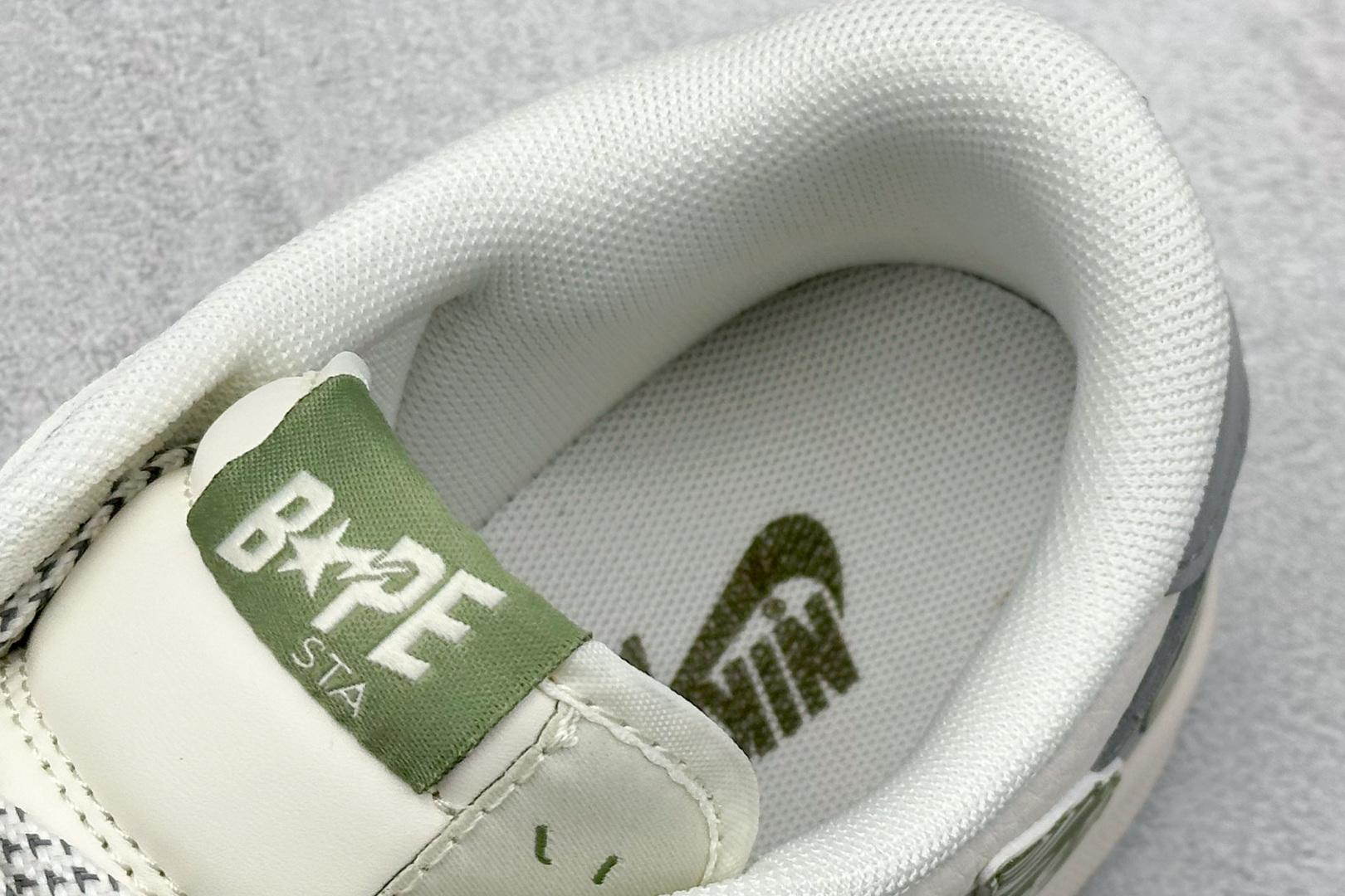 Travis Scott x Nike Air Jordan 1 Low x BAPE Air Jordan 1 Low 反转白绿灰小勾满天星倒钩 HS8068-001