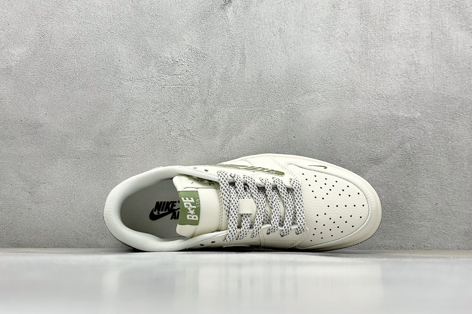 Travis Scott x Nike Air Jordan 1 Low x BAPE Air Jordan 1 Low 反转白绿灰小勾满天星倒钩 HS8068-001