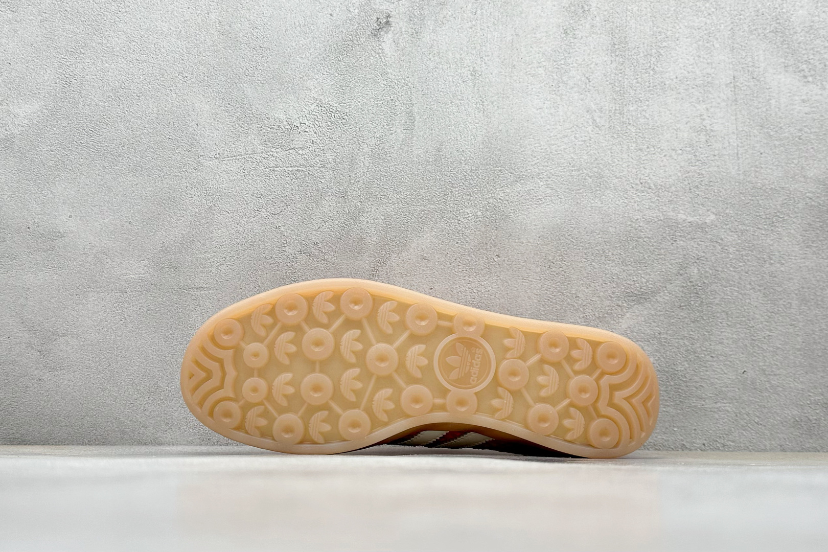 AD Originals Gazelle Indoor 三叶草复古休闲运动板鞋 JS0713