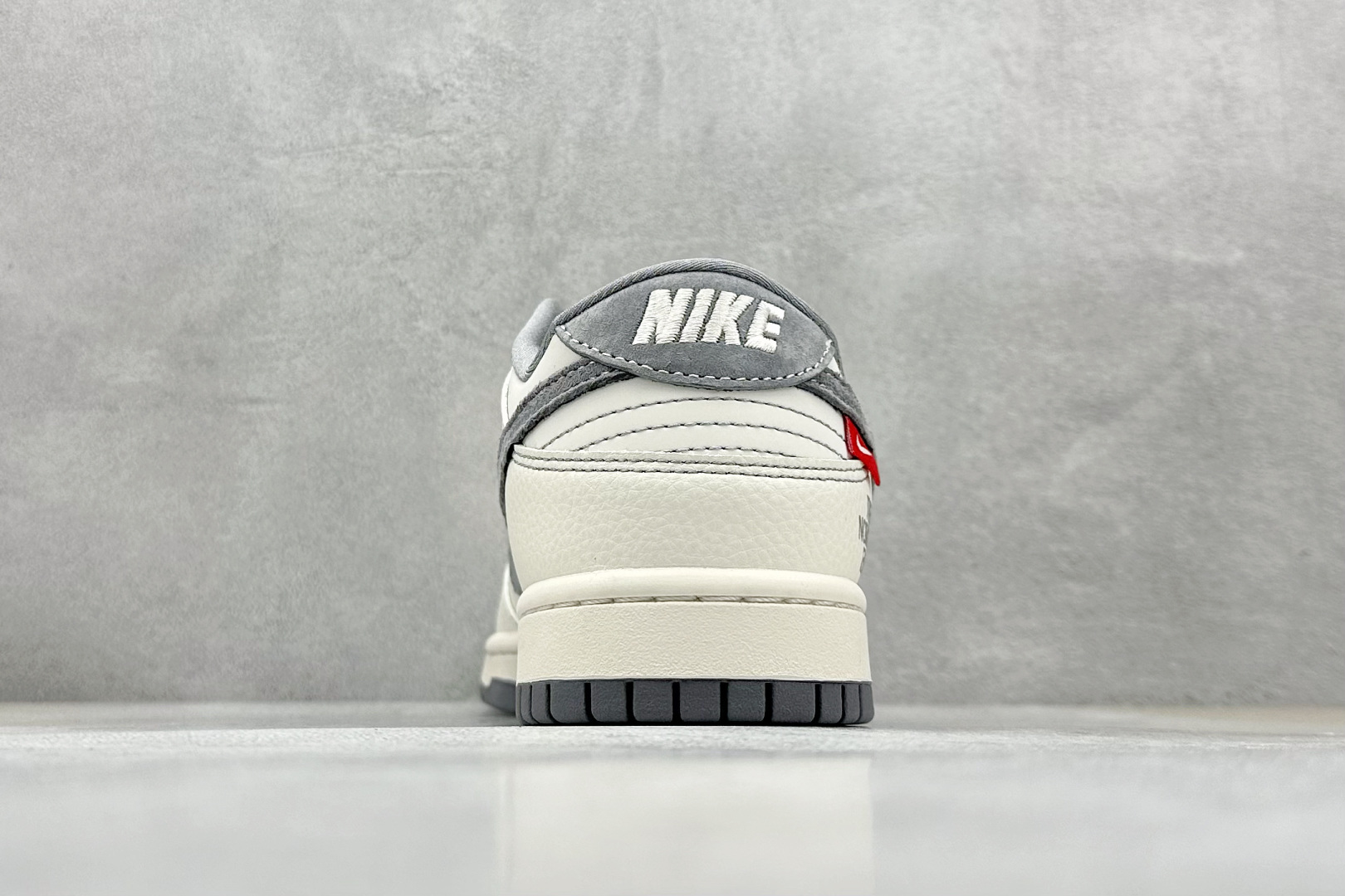 280 Nike SB Dunk Low 北面联名 米白灰勾 周年高端定制 低帮休闲板鞋 YX5066-340