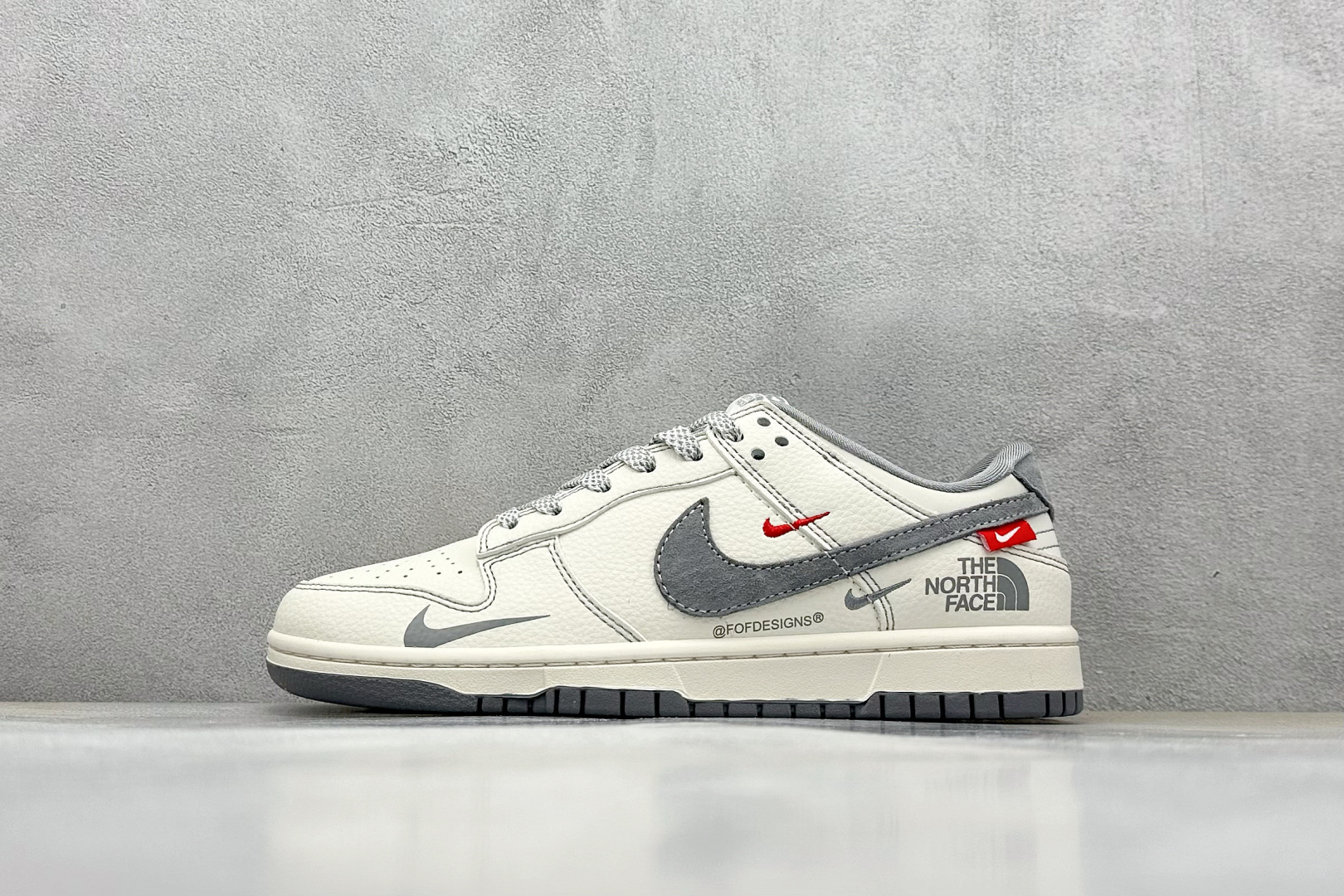 280 Nike SB Dunk Low 北面联名 米白灰勾 周年高端定制 低帮休闲板鞋 YX5066-340