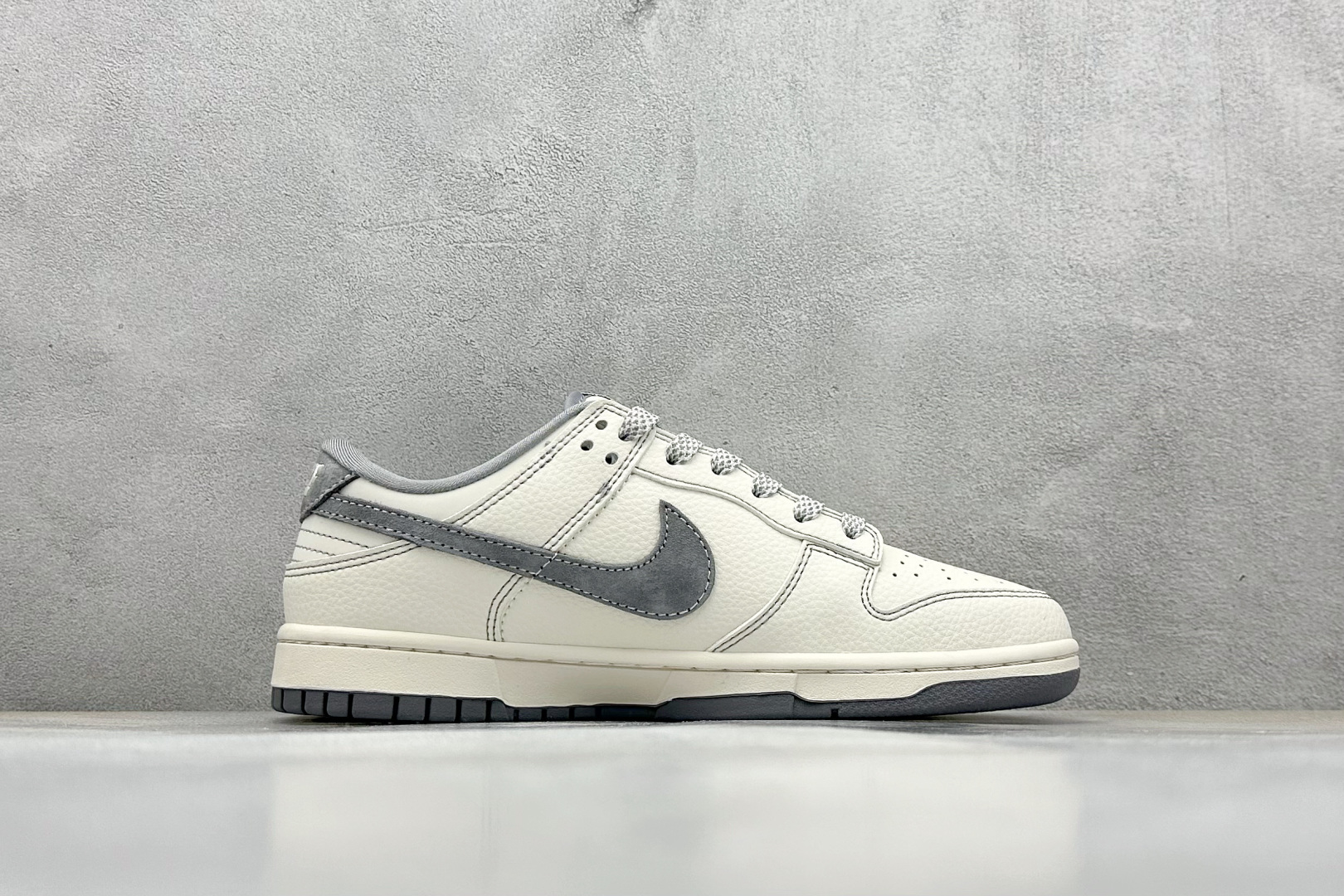 280 Nike SB Dunk Low 北面联名 米白灰勾 周年高端定制 低帮休闲板鞋 YX5066-340