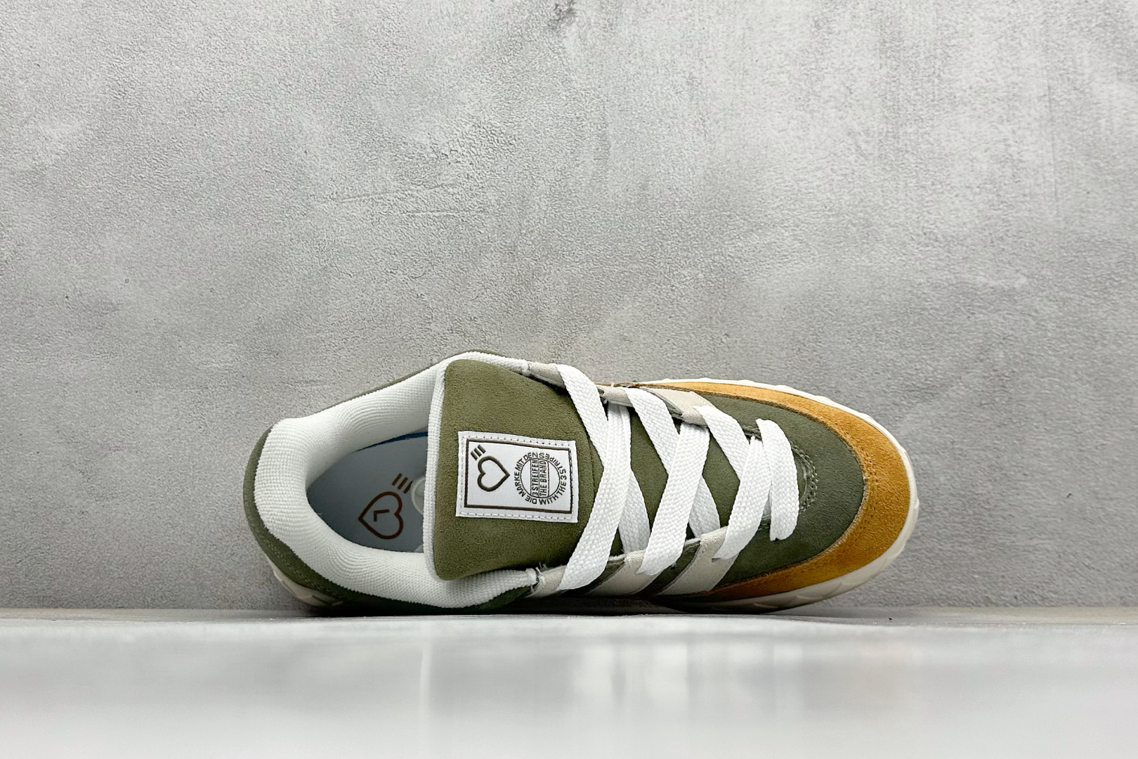 TG版 Adidas Adimatic Low 马蒂奇系列低帮 复古鲨鱼面包鞋运动休闲滑板板鞋 HP9914