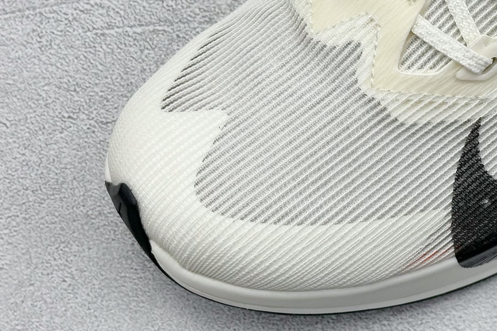 BF版 Nike ZoomX Vaporfly NEXT% 4 马拉松系列公路竞速超轻缓震跑步鞋 HF6413-100