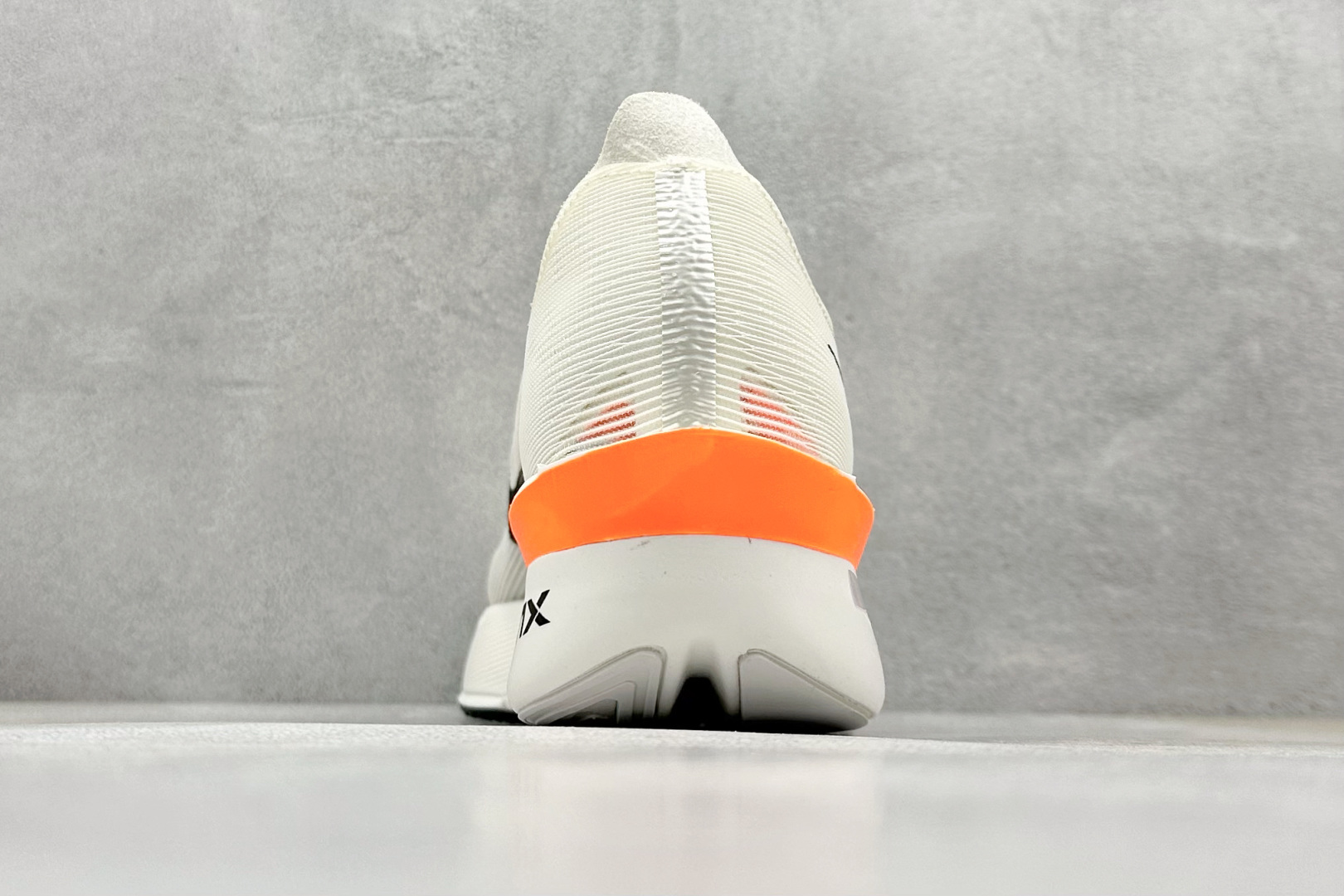 BF版 Nike ZoomX Vaporfly NEXT% 4 马拉松系列公路竞速超轻缓震跑步鞋 HF6413-100