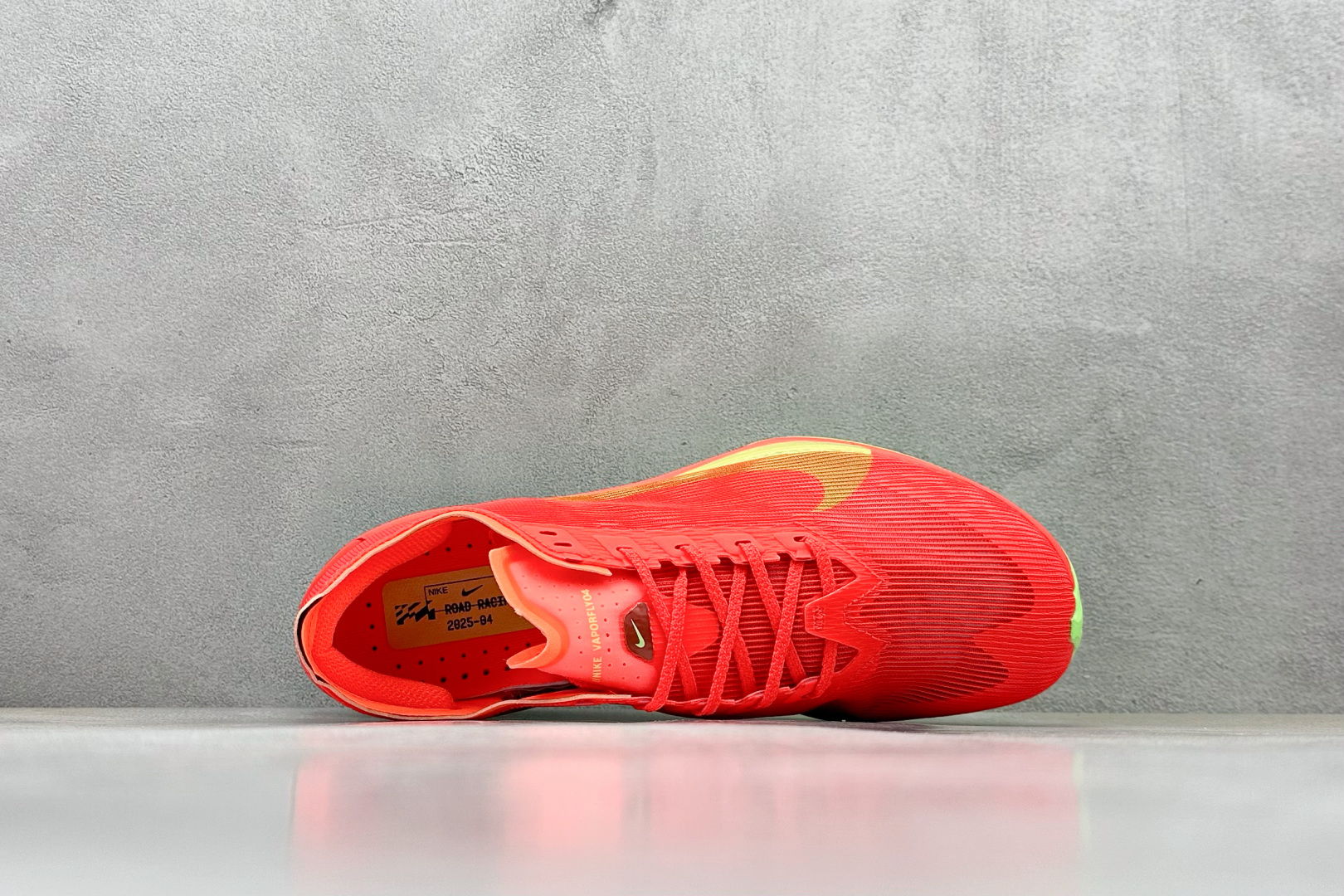 BF版 Nike ZoomX Vaporfly NEXT% 4 马拉松系列公路竞速超轻缓震跑步鞋 HF6414-600