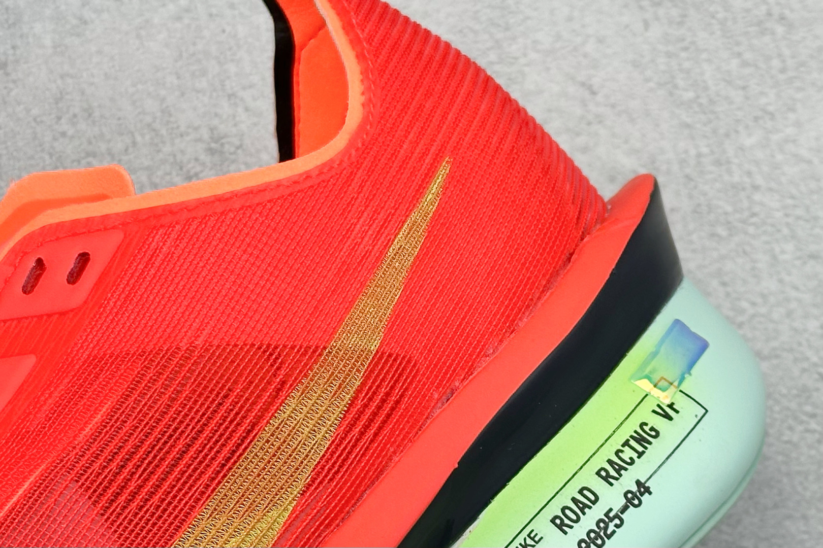 BF版 Nike ZoomX Vaporfly NEXT% 4 马拉松系列公路竞速超轻缓震跑步鞋 HF6414-600