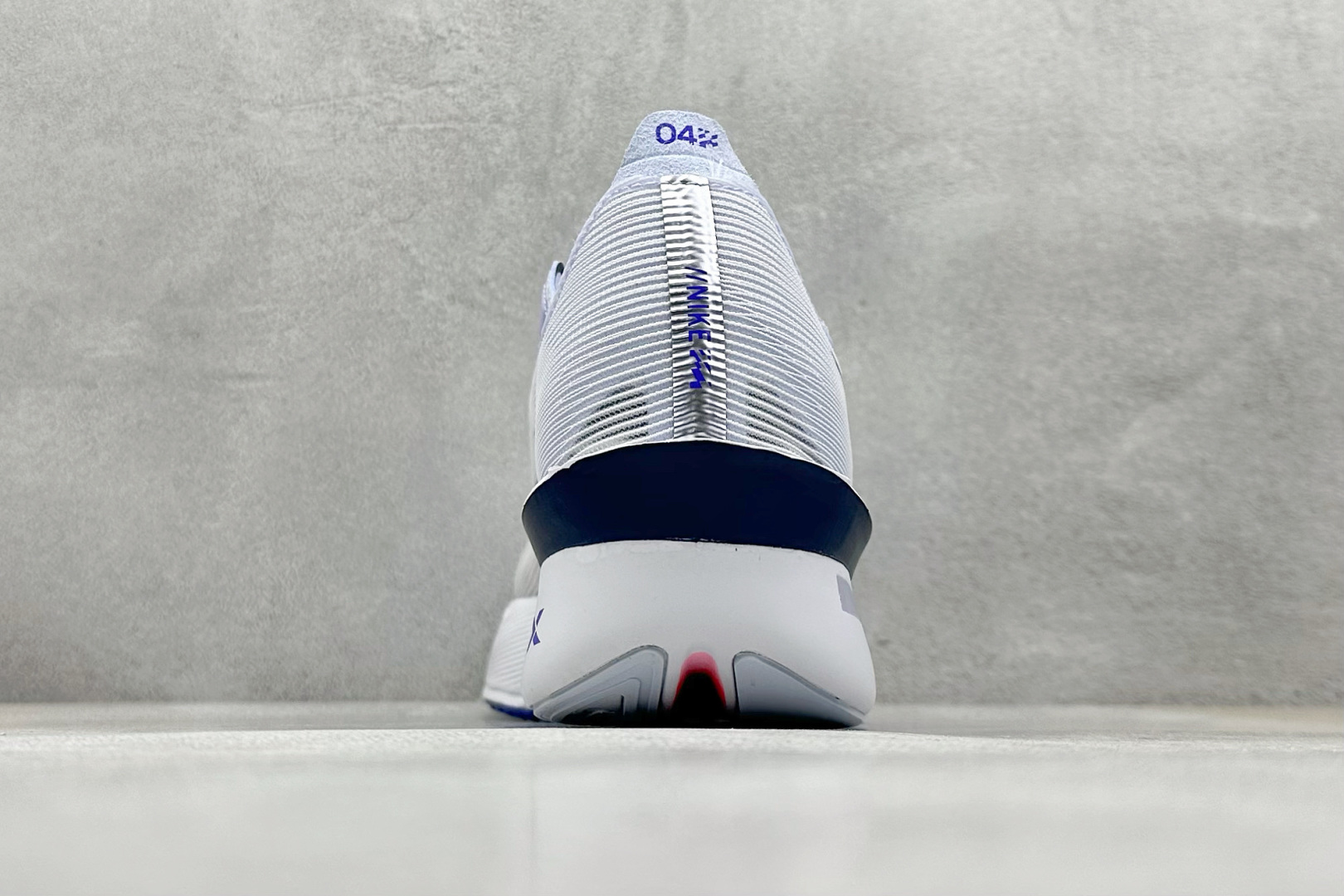 BF版 Nike ZoomX Vaporfly NEXT% 4 马拉松系列公路竞速超轻缓震跑步鞋 HF6414-001