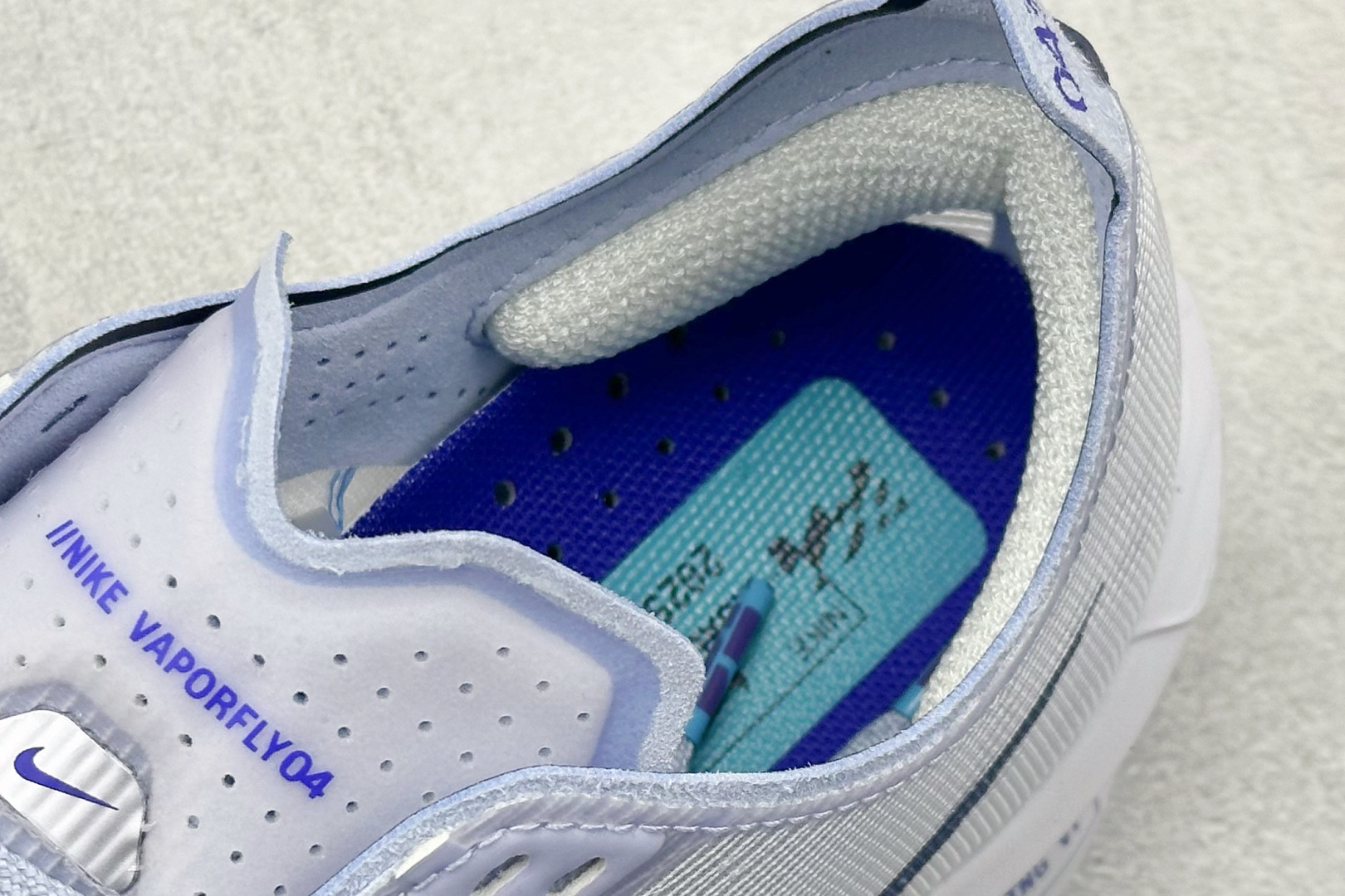 BF版 Nike ZoomX Vaporfly NEXT% 4 马拉松系列公路竞速超轻缓震跑步鞋 HF6414-001