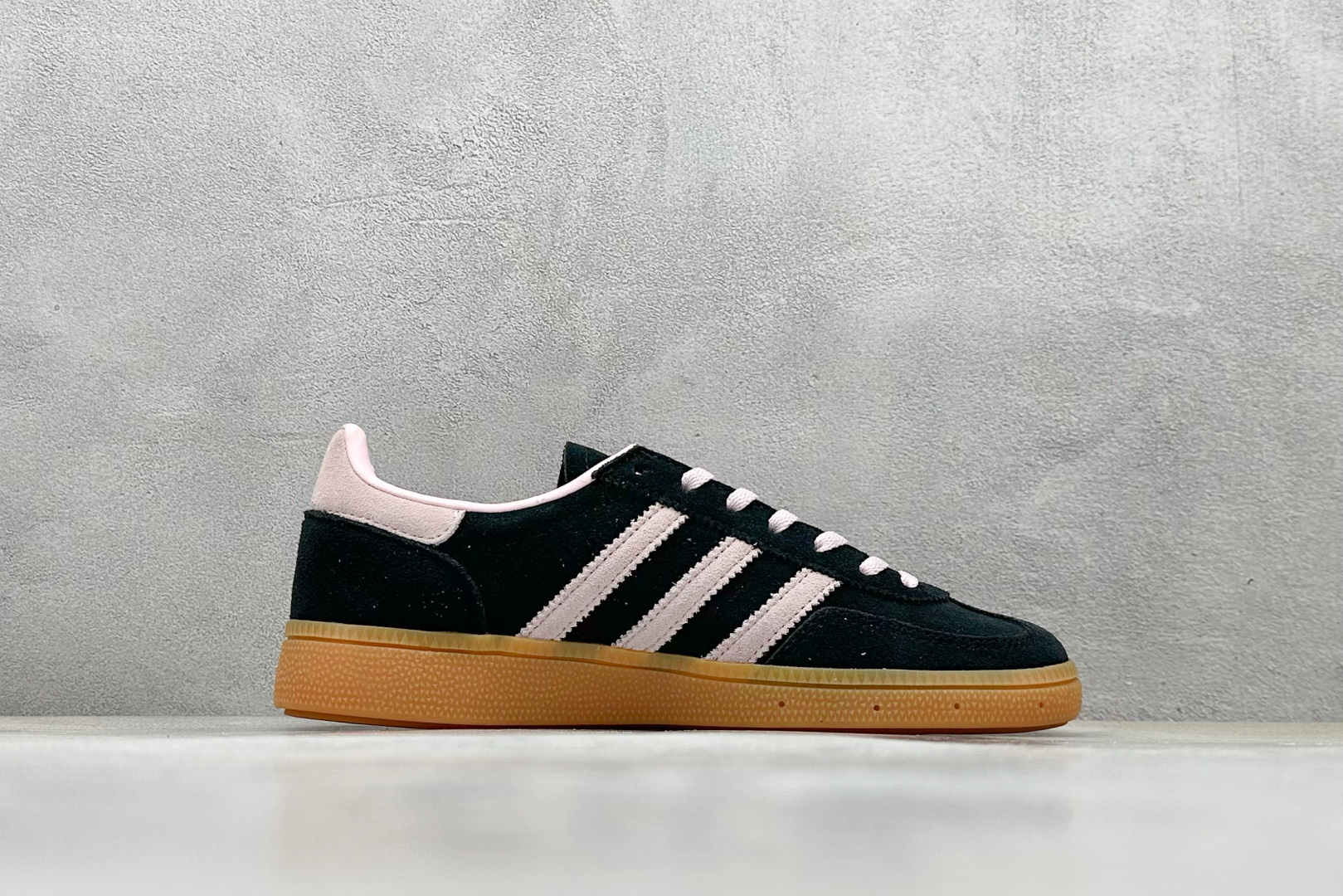 S2 Adidas Handball Spezial 复古单品 阿迪达斯经典款复古休闲板鞋 IE5897
