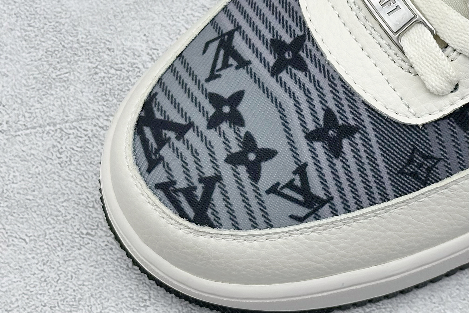 SC版 Nike Air Force 1 Low 07 x Supreme 白黑小勾 BZ68808-108