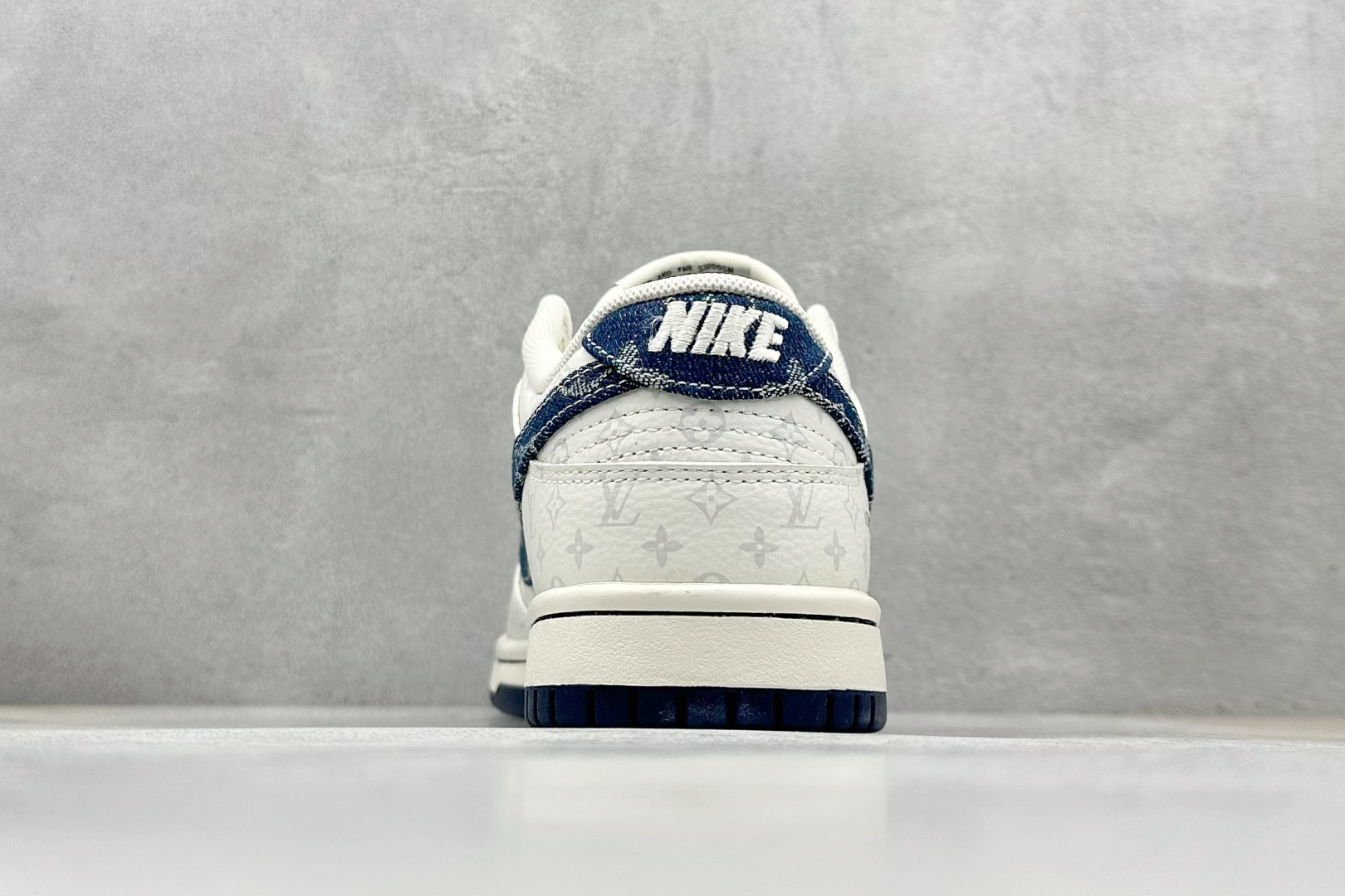 SC版 Nike SB Dunk Low LV联名 蓝色牛仔 周年高端定制 低帮休闲板鞋 SC9772-802