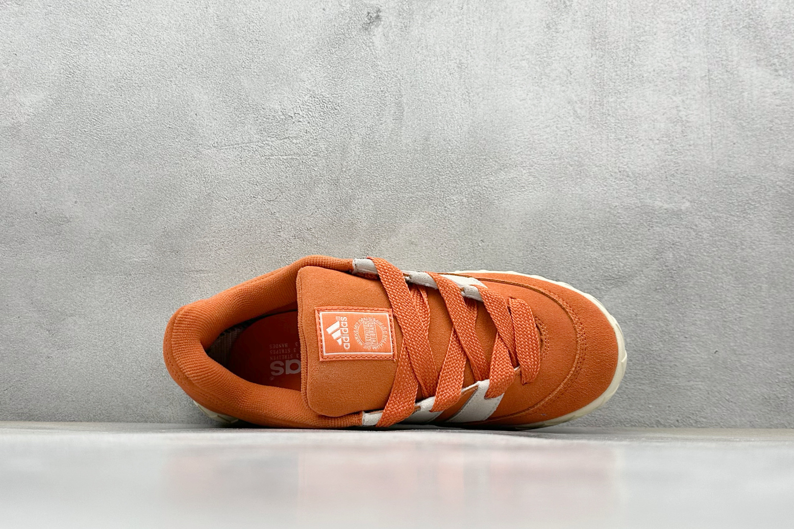 TG版 Adidas Adimatic Low 马蒂奇系列低帮 复古鲨鱼面包鞋运动休闲滑板板鞋 IE9862