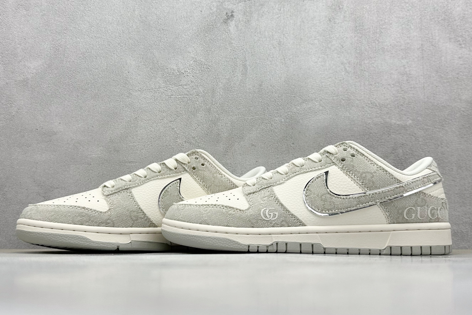 Nike SB Dunk Low x GUCCI 灰白 XD1588-212